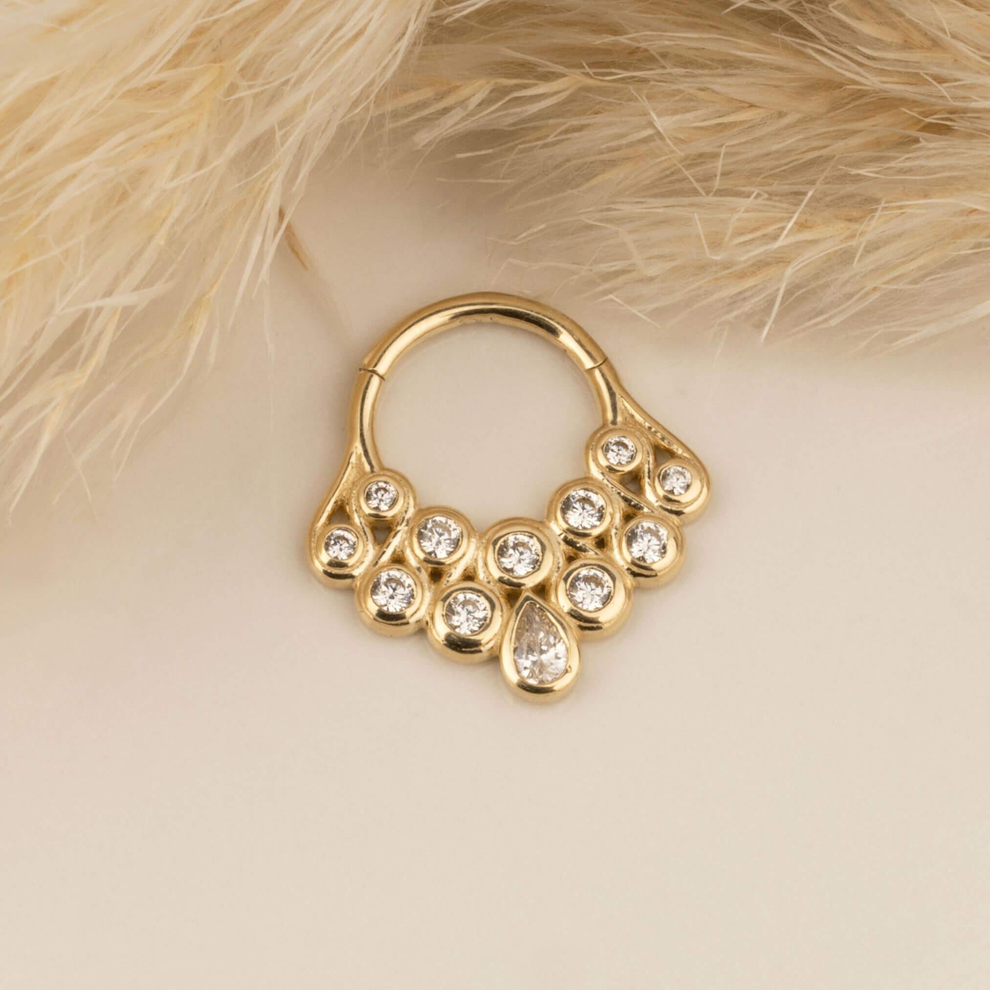 14 Ayar Altın V Alttan Taşlı Minimal Halka Piercing - Dianora Piercing