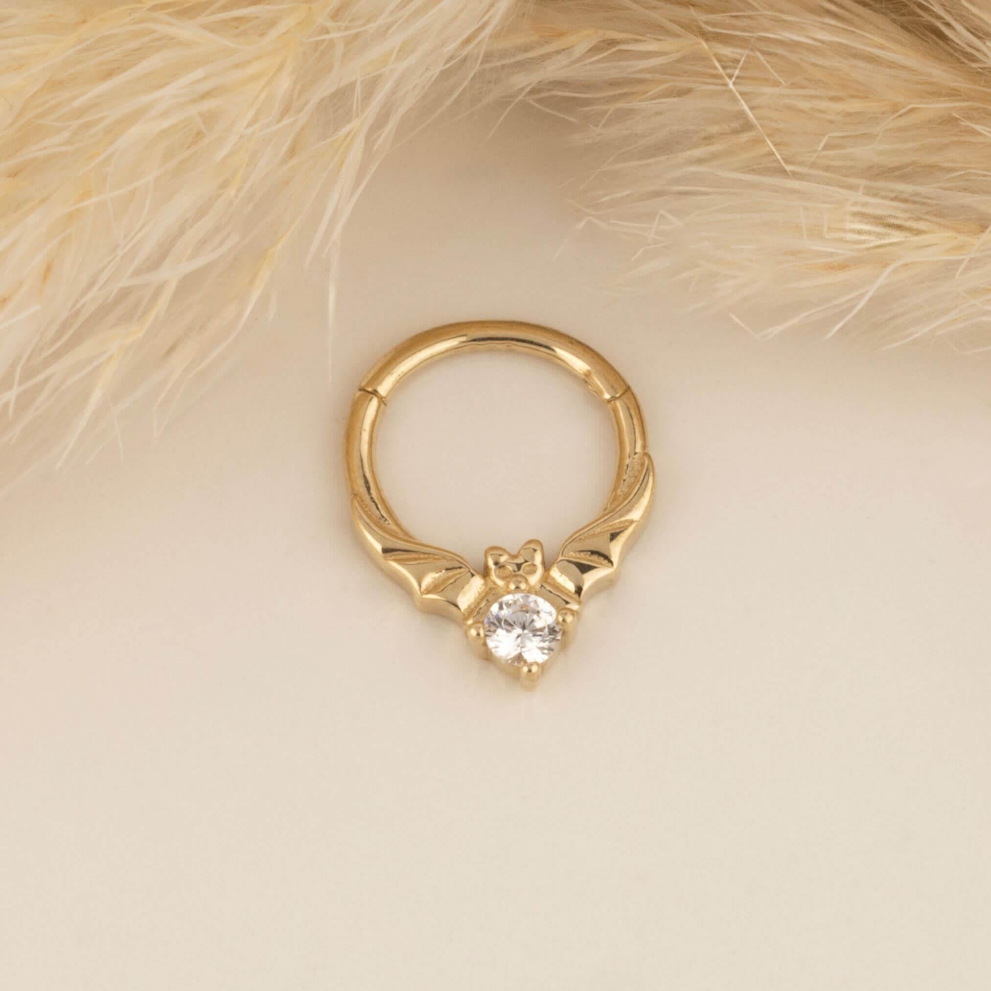 14 Ayar Altın V Alttan Taşlı Minimal Halka Piercing - Dianora Piercing