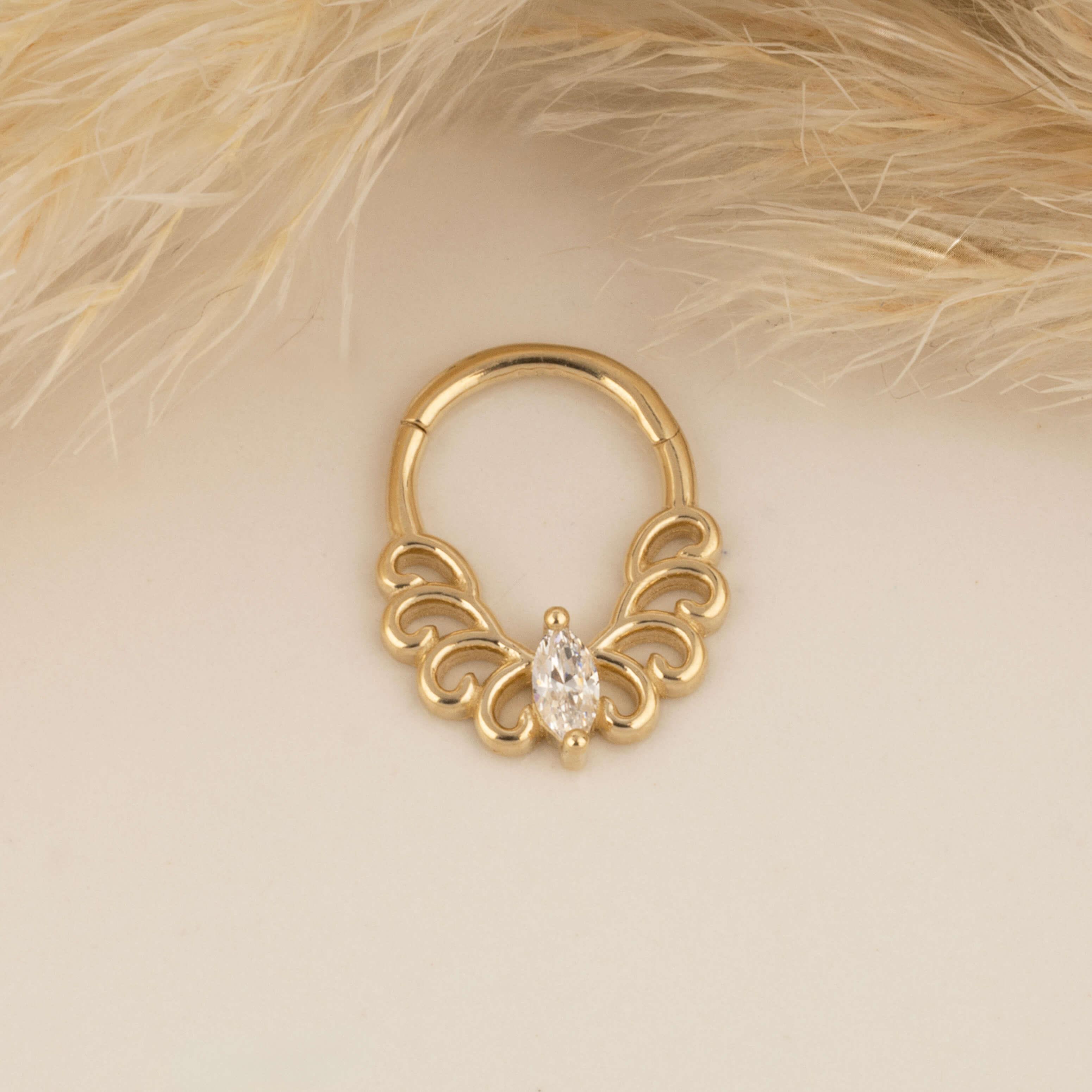 14 Ayar Altın V Alttan Taşlı Minimal Halka Piercing - Dianora Piercing