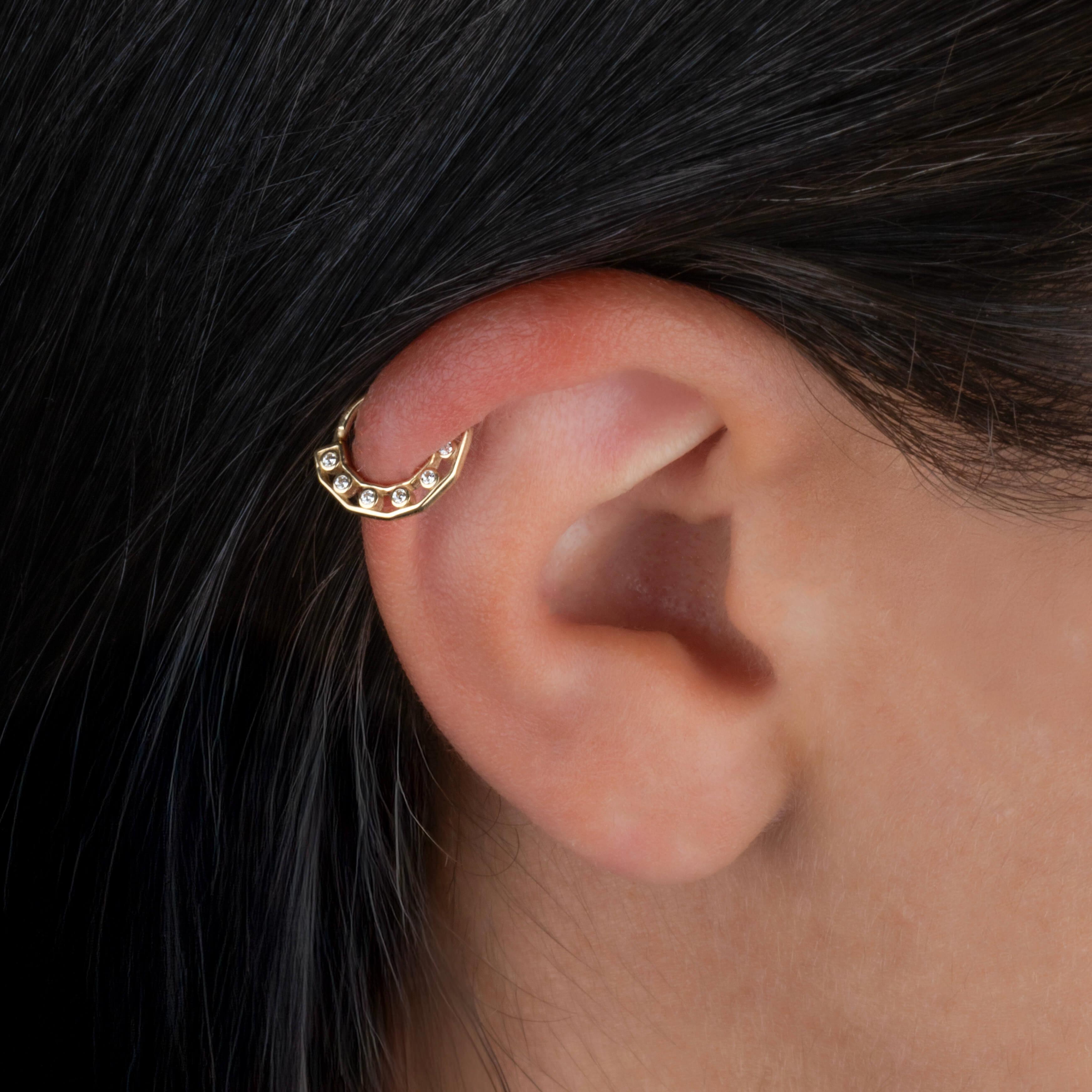 14 Ayar Altın V Alttan Taşlı Minimal Halka Piercing - Dianora Piercing