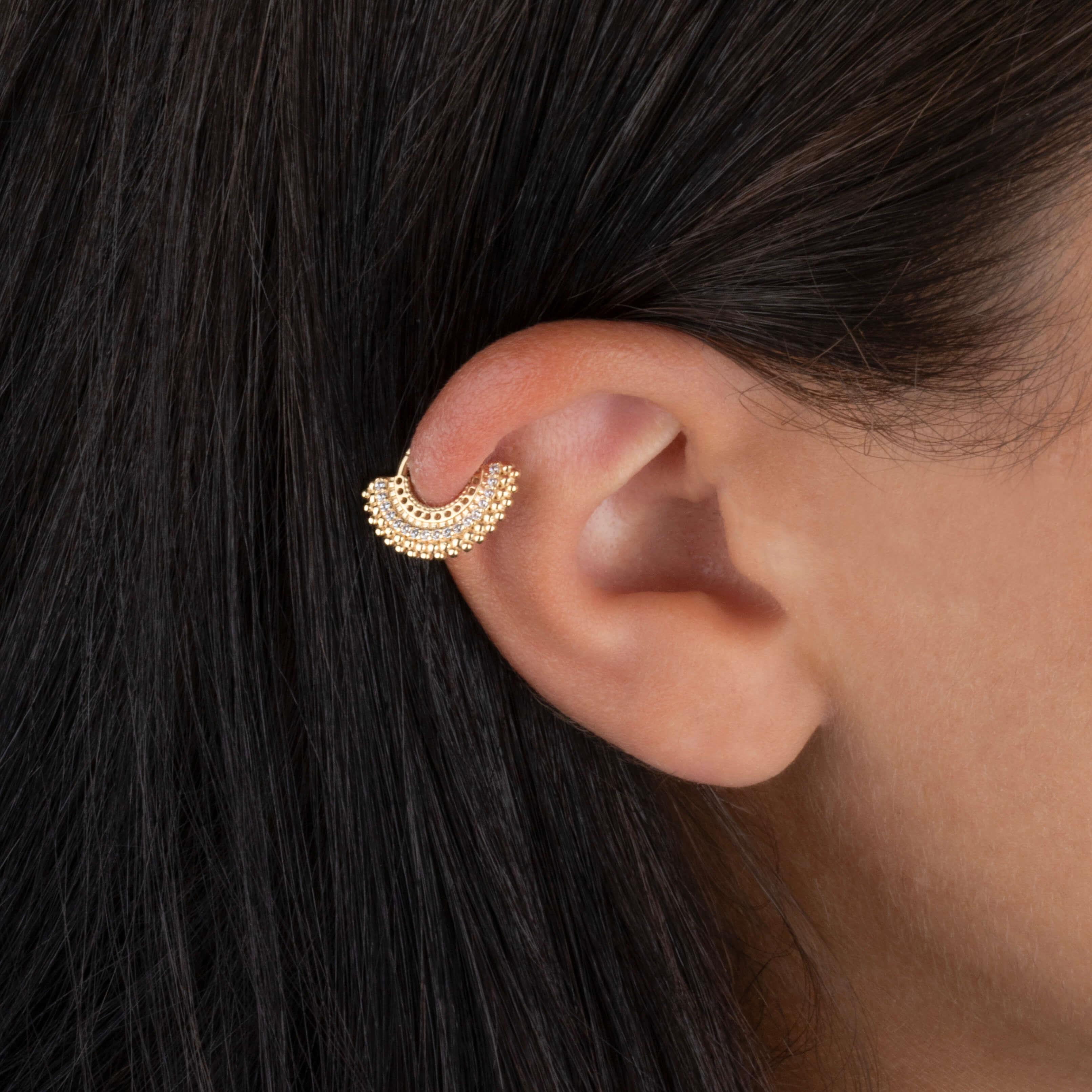 14 Ayar Altın V Alttan Taşlı Minimal Halka Piercing - Dianora Piercing