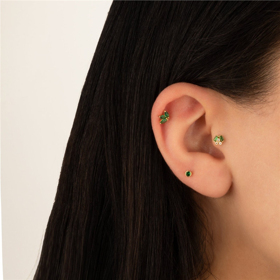 14 Ayar Altın Yeşil Baget Taşlı Minimal Tragus Piercing - Dianora Piercing Jewelry