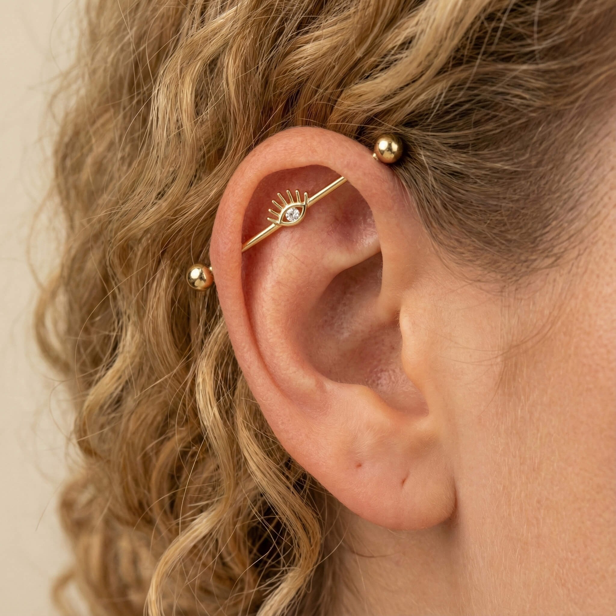 Taşlı Göz Motifli Altın Köprü Piercing - Dianora Piercing