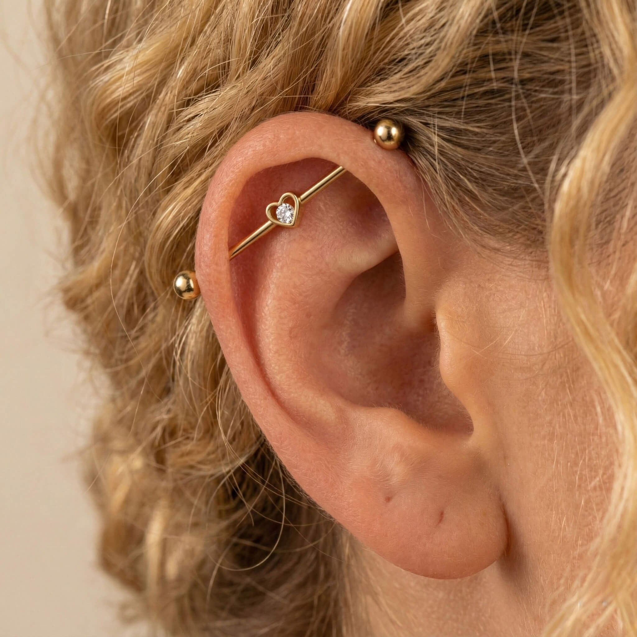 Tek Taşlı Kalp Motifli Altın Köprü Piercing - Dianora Piercing
