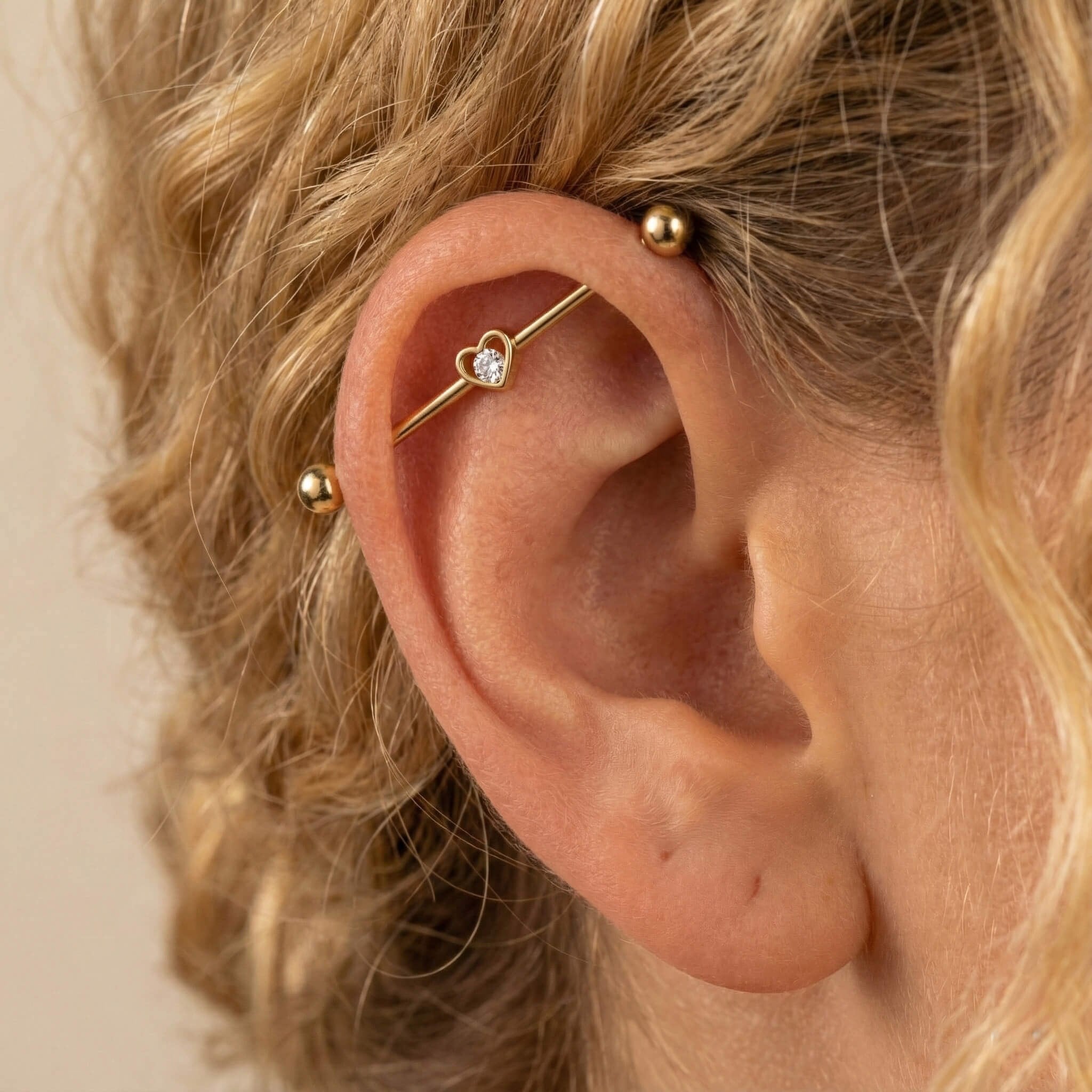Tek Taşlı Kalp Motifli Altın Köprü Piercing - Dianora Piercing