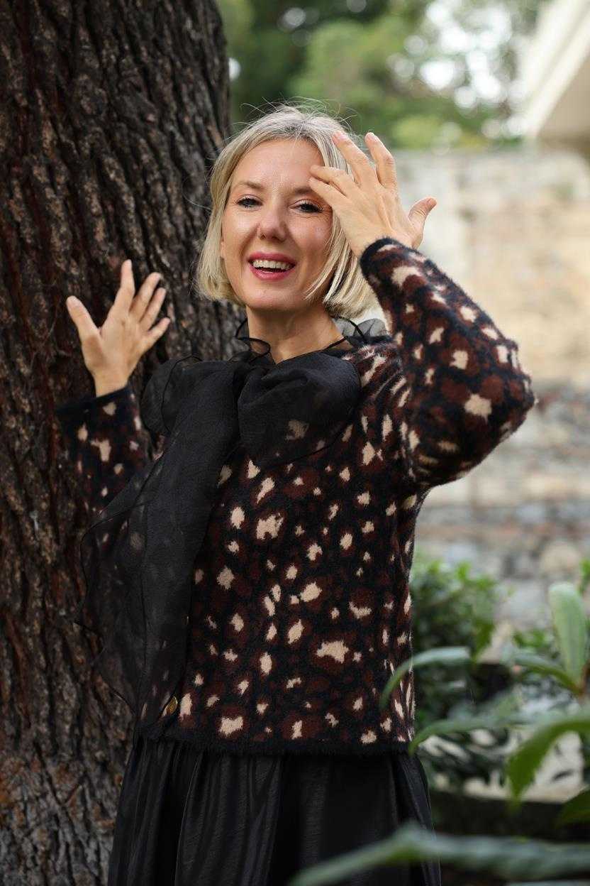 TRİKO 24050 ÇİFT RENKLİ LEOPAR KISA HIRKA