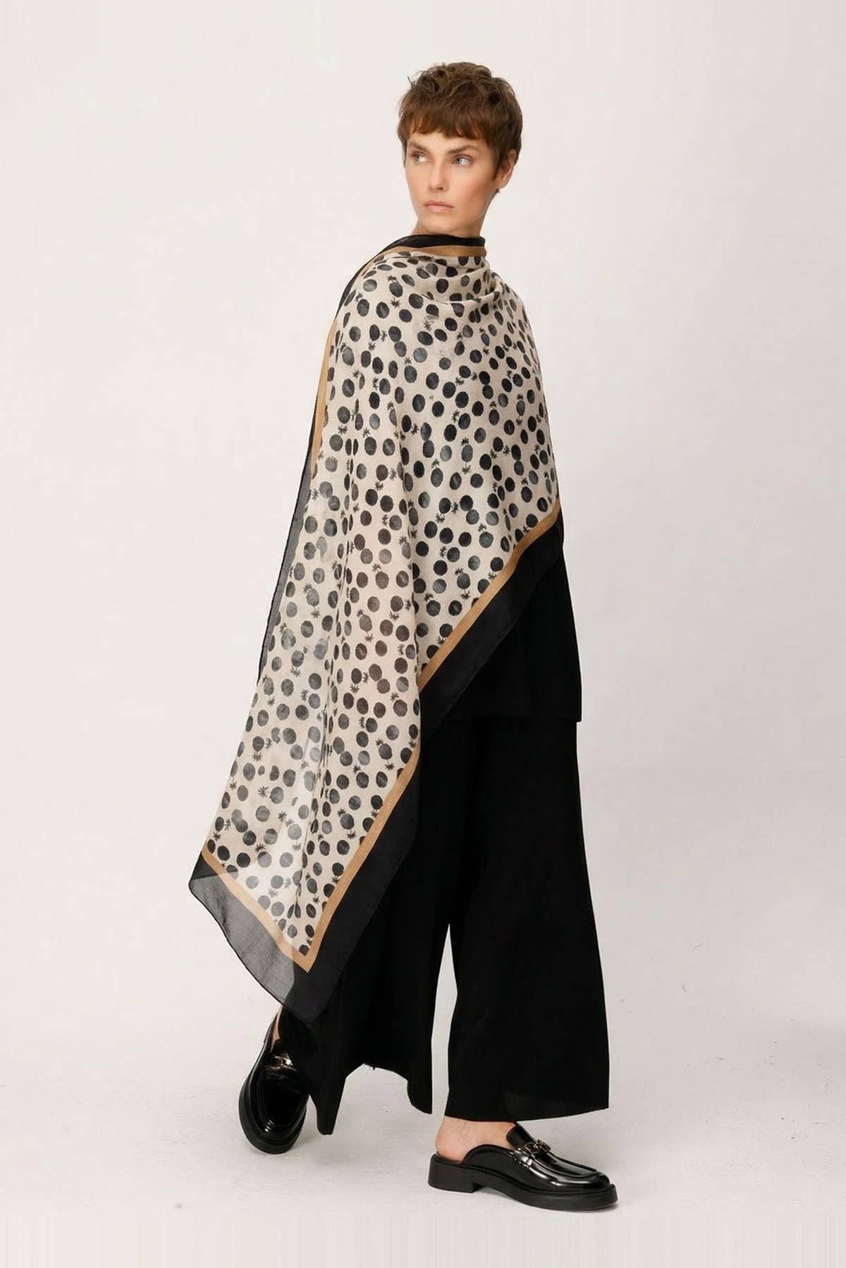 VISCON PUANLI PALMİYE DESENLİ ŞAL