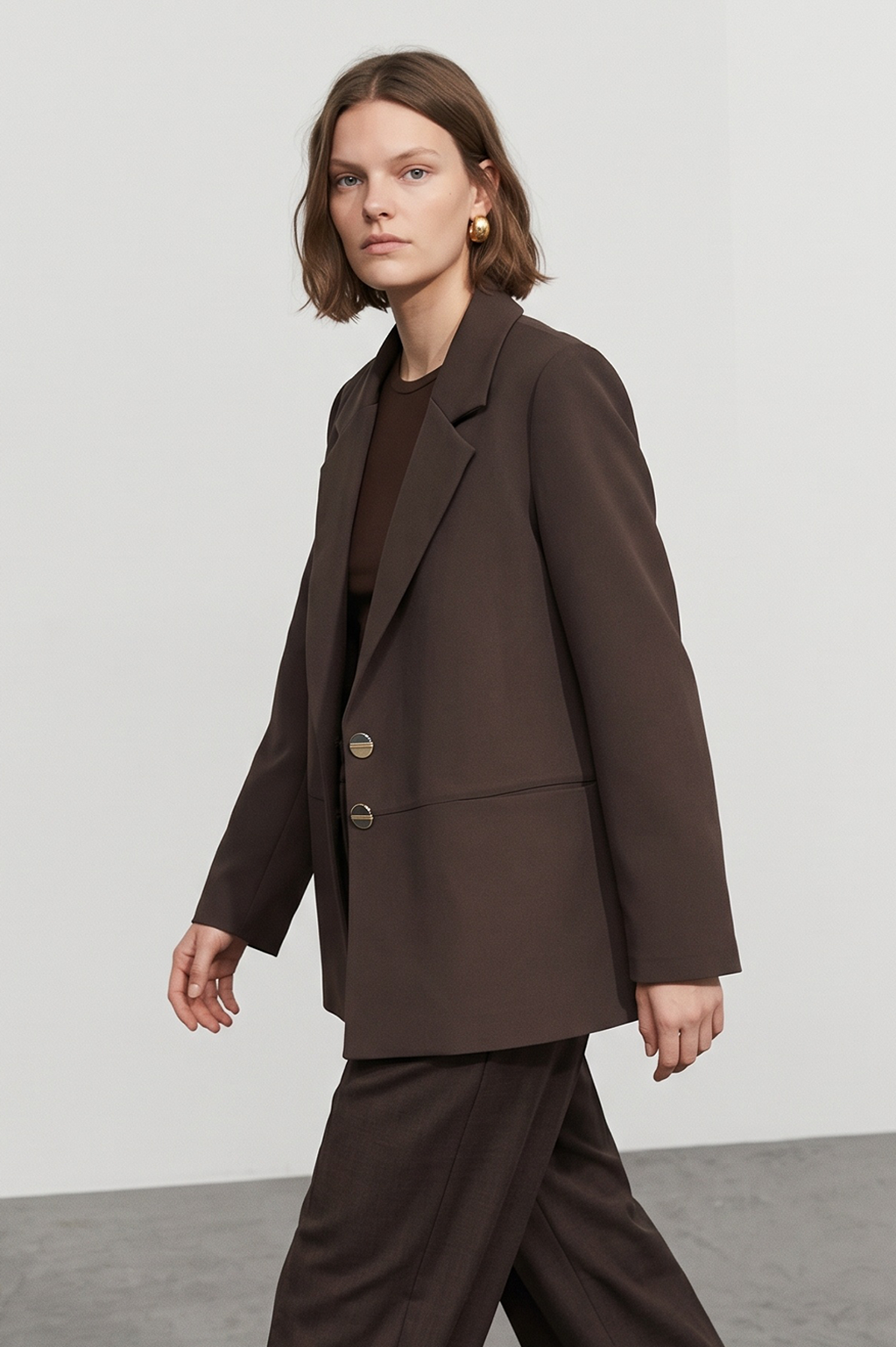 DOUBLE KREP BELDEN KESİK CEPLİ KISA BLAZER