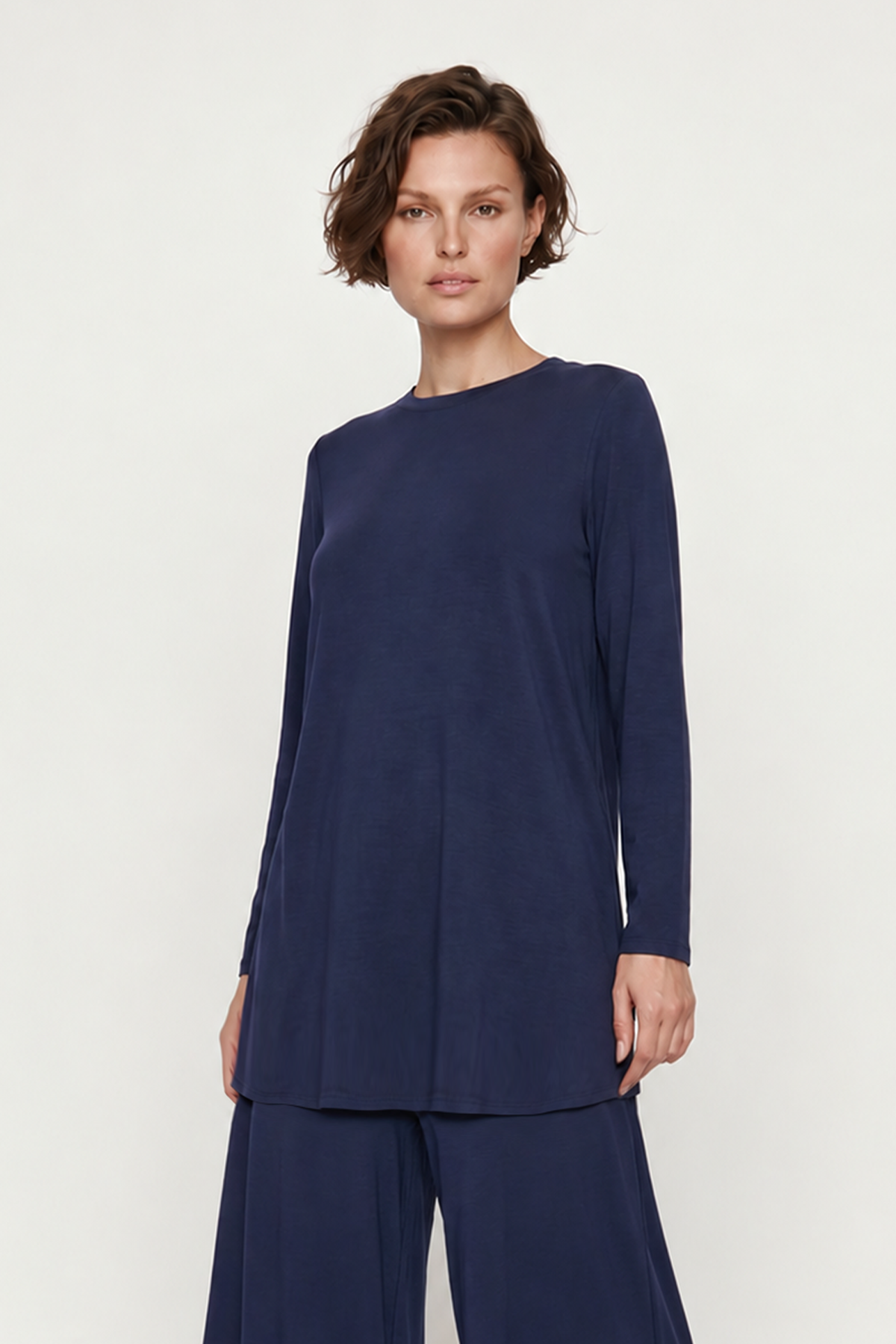 RAYON YUVARLAK YAKA BASIC UZUN BLUZ