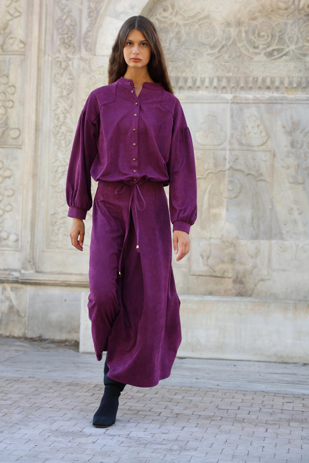 İNCE FİTİLLİ LYCRALI KADİFE ÖNDEN PİLELİ ETEK