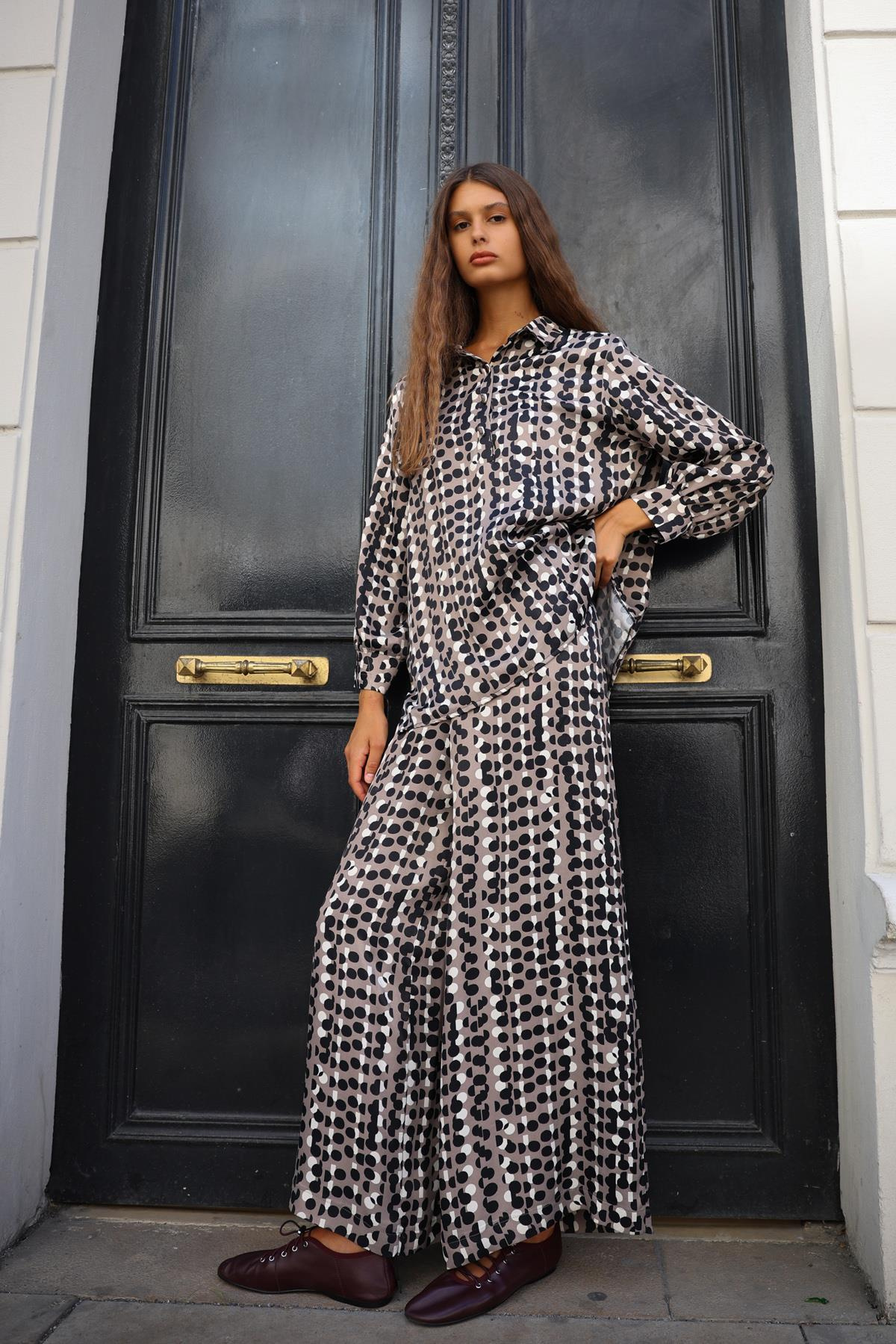 VİSCON RETRO DESENLİ BOL PAÇA PANTOLON	 	 	 	 	 	 	 	 	 	