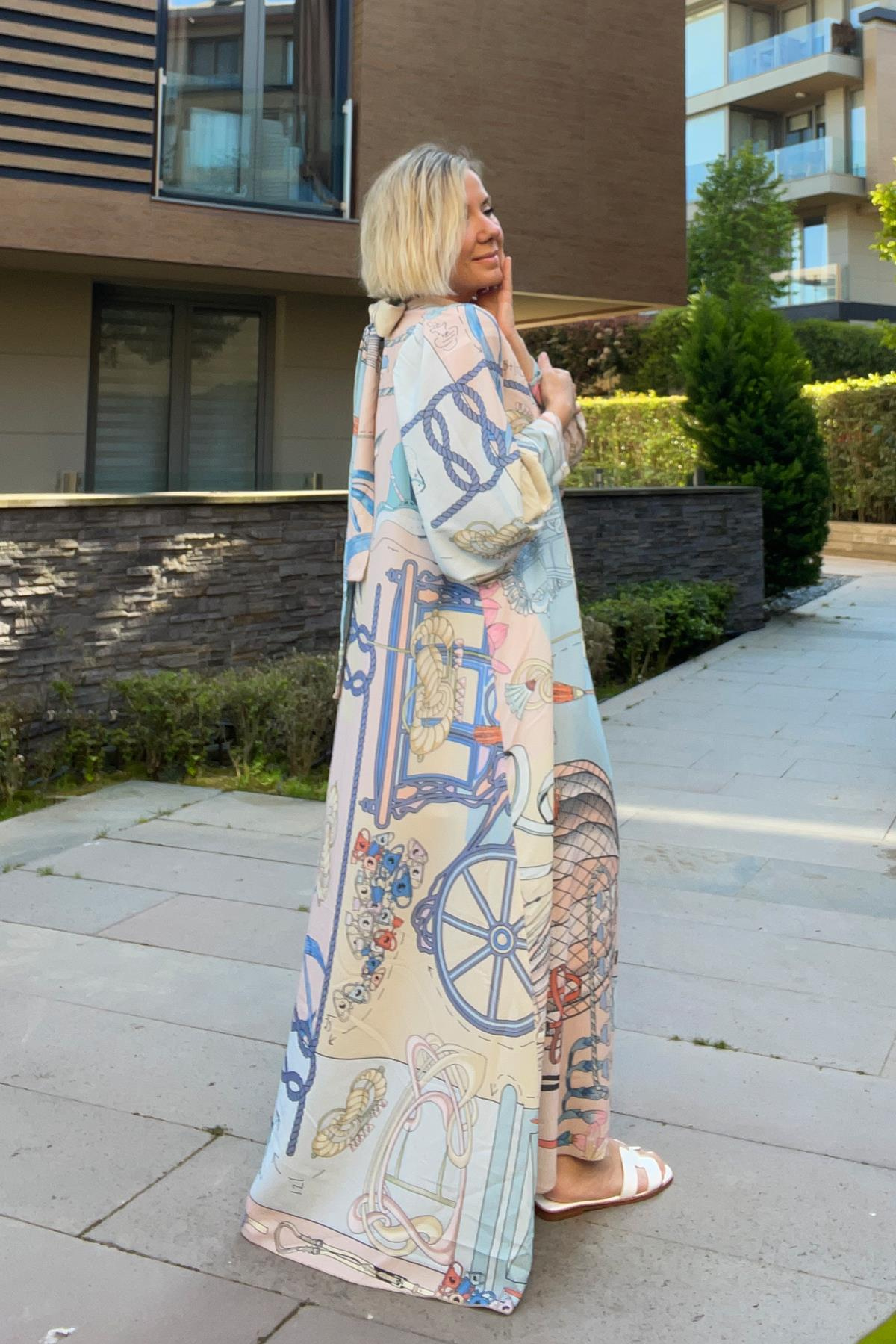 BUBBLE EQUESTRIAN DESENLİ YAKADAN BAĞLAMALI ELBİSE