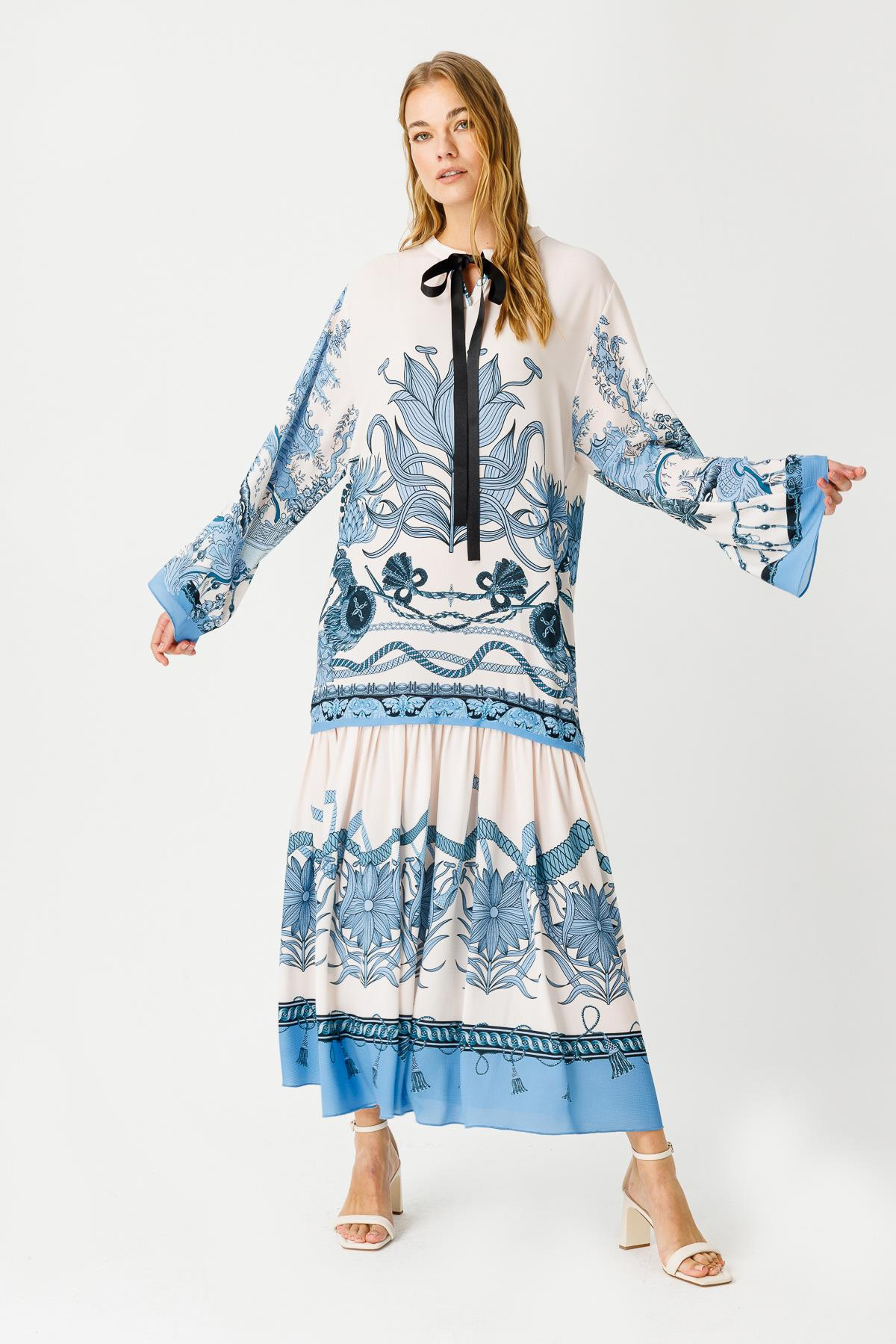 BUBLE ELÇİZİMİ NAKIŞ APOLET DESENLİ GROGRENLİ ELBİSE