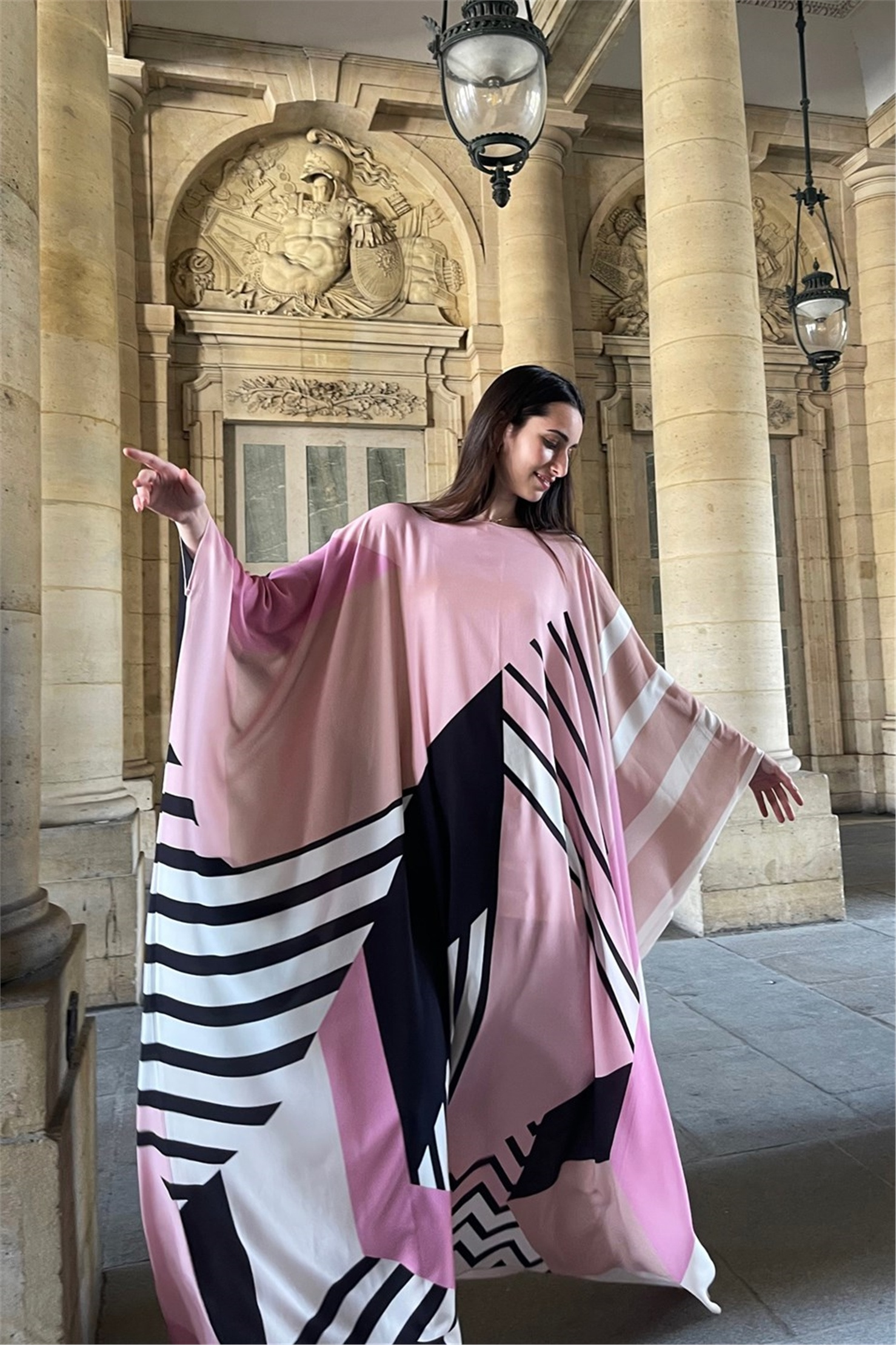 BUBLE KREP GEOMETRİK DESEN BASKI KİMONO