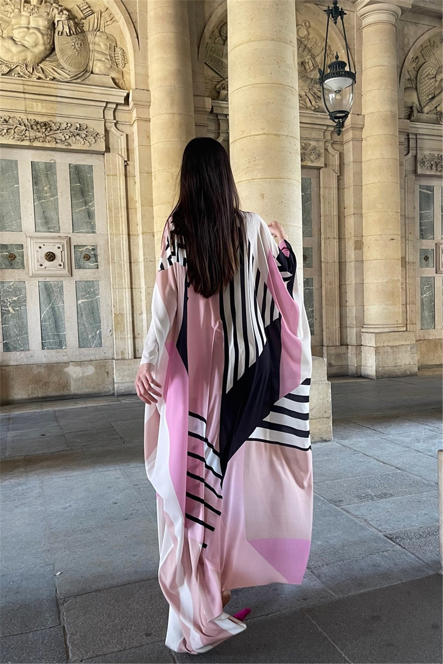 BUBLE KREP GEOMETRİK DESEN BASKI KİMONO