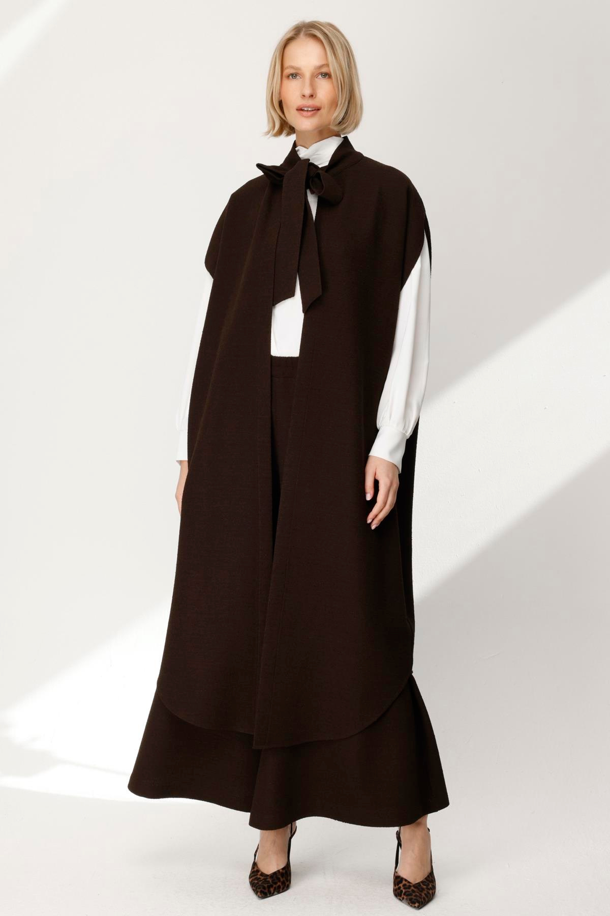 BUKLET YAKADAN BAĞLAMALI UZUN YELEK