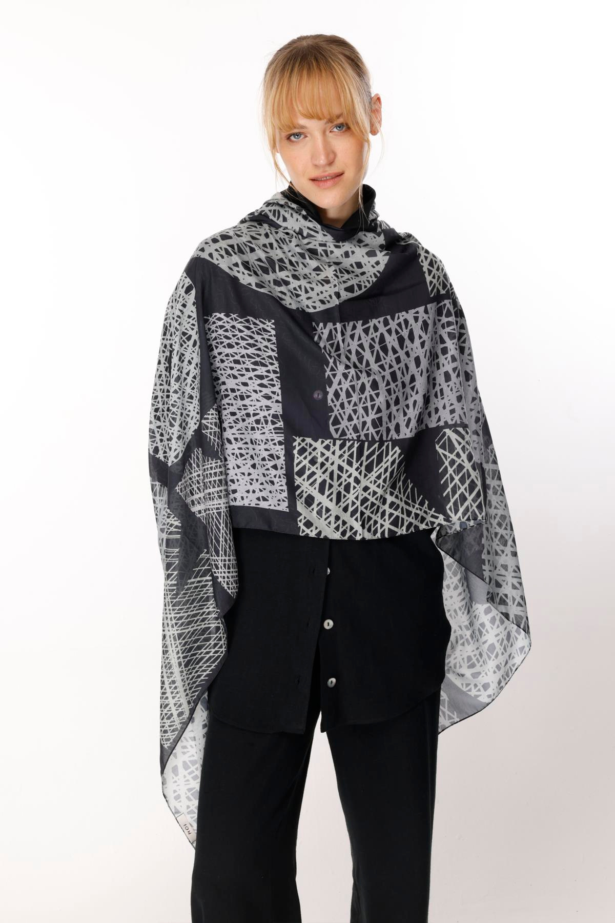 COTTON ALPHABET NOİ DESENLİ ŞAL