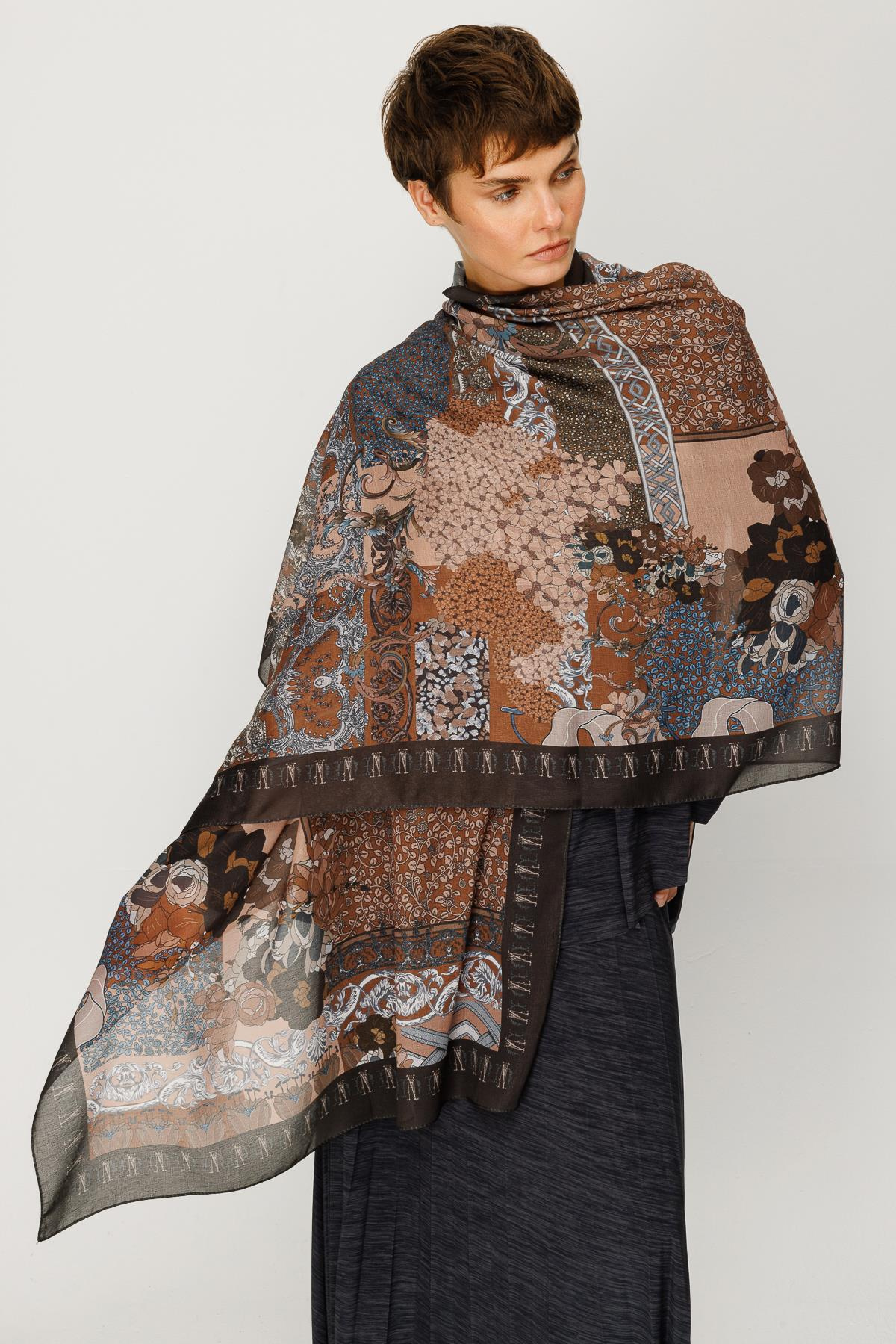 COTTON ÇITIR GOTİK ÇİÇEK DESENLİ ŞAL