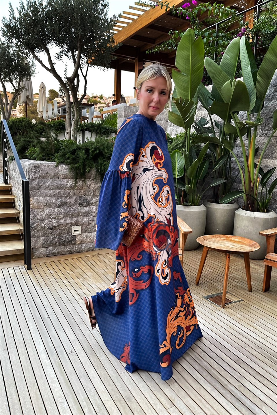 DAMASK MOTİF BASKI RETRO BACKGROUND KOLLARI BÜZGÜ ELBİSE