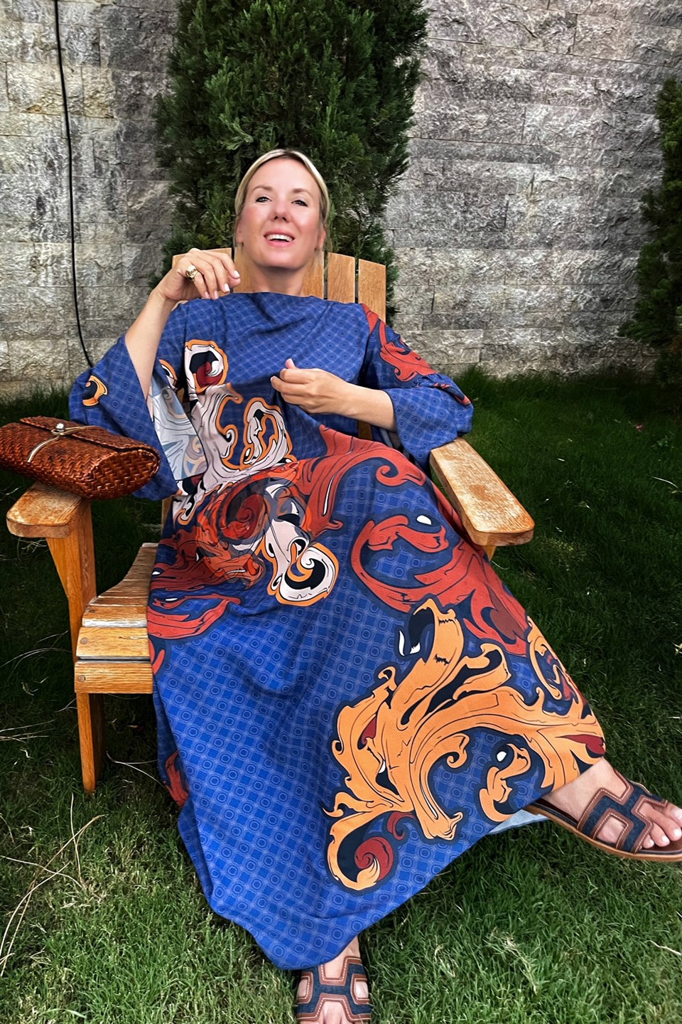 DAMASK MOTİF BASKI RETRO BACKGROUND KOLLARI BÜZGÜ ELBİSE