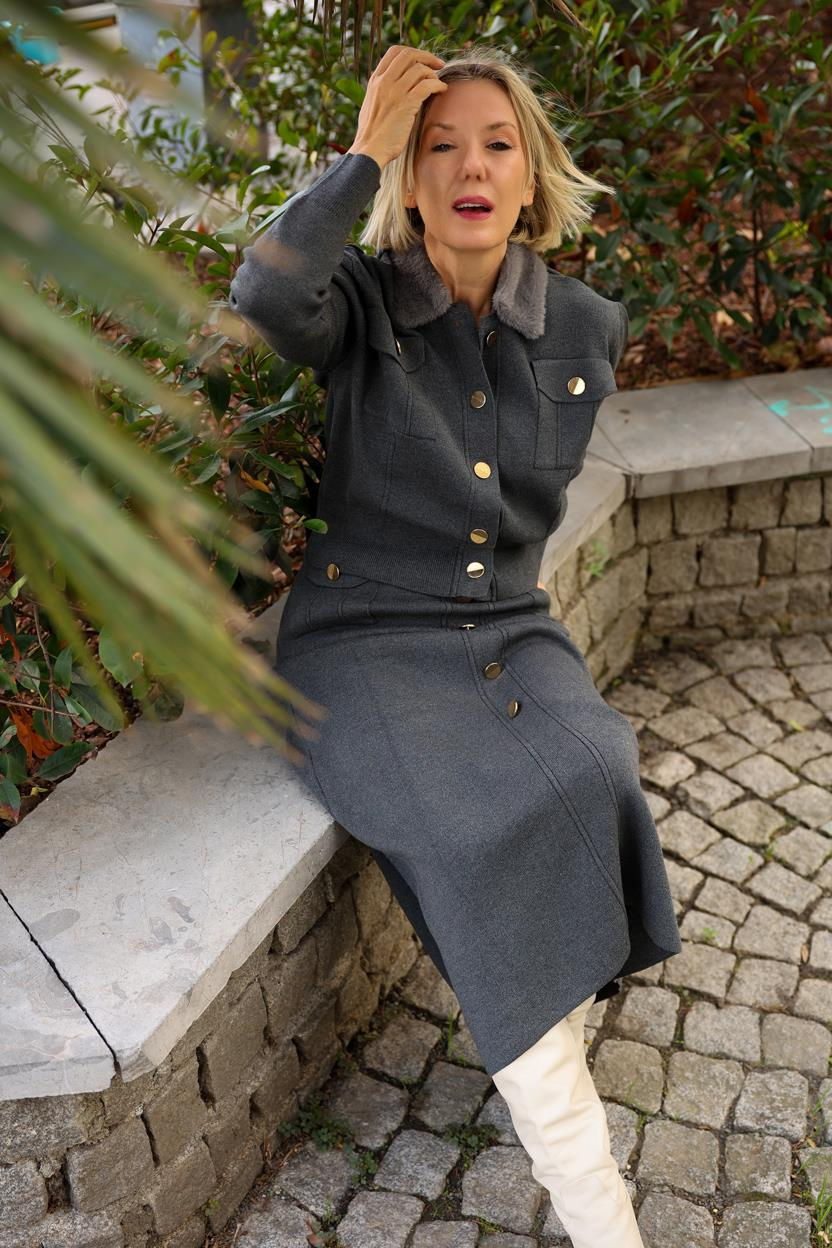 TRİKO 24036 YAKASI KÜRKLÜ HIRKA VE ETEK TAKIM