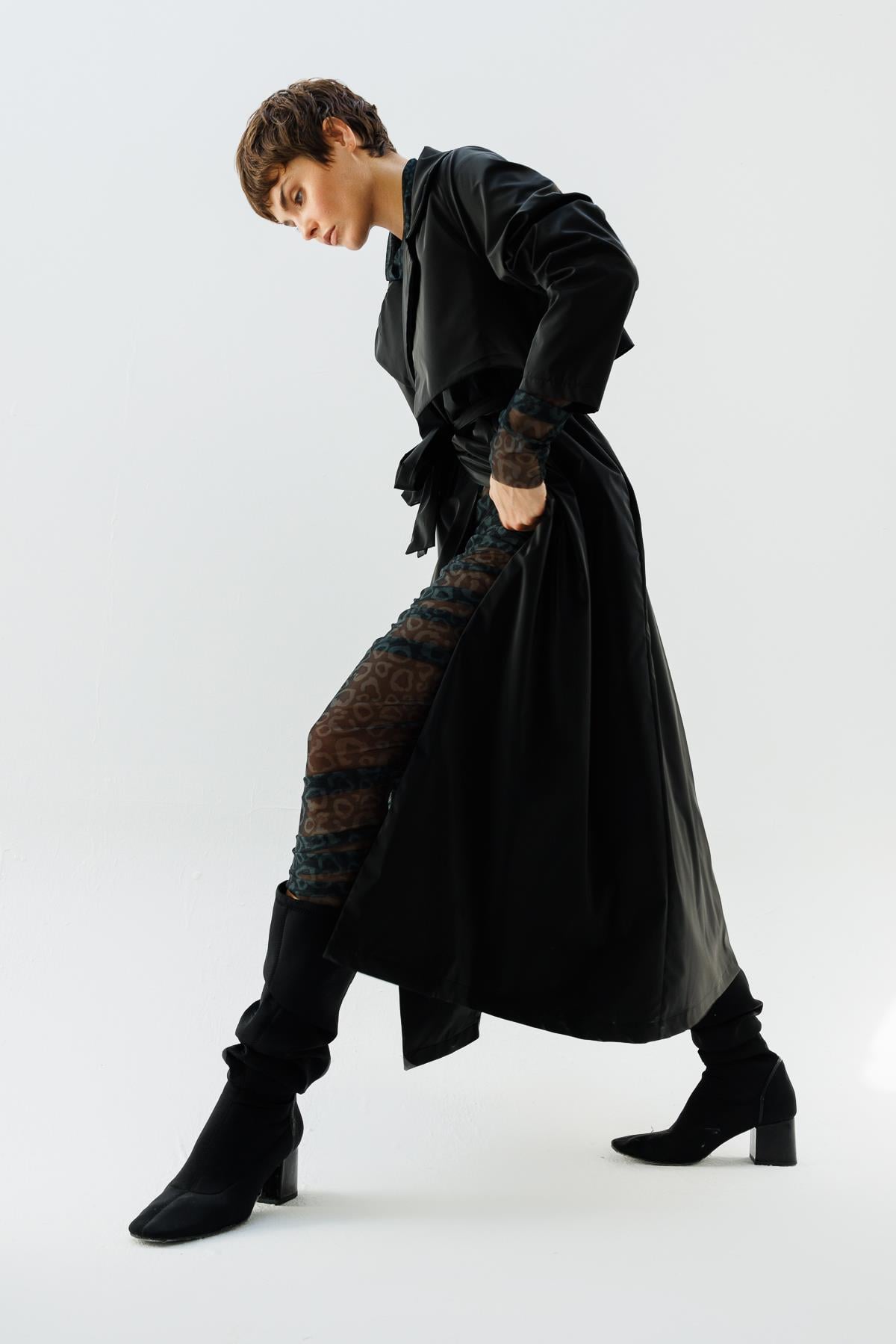 DERİ GÖRÜNÜMLÜ YELEKLİ TRENCHCOAT