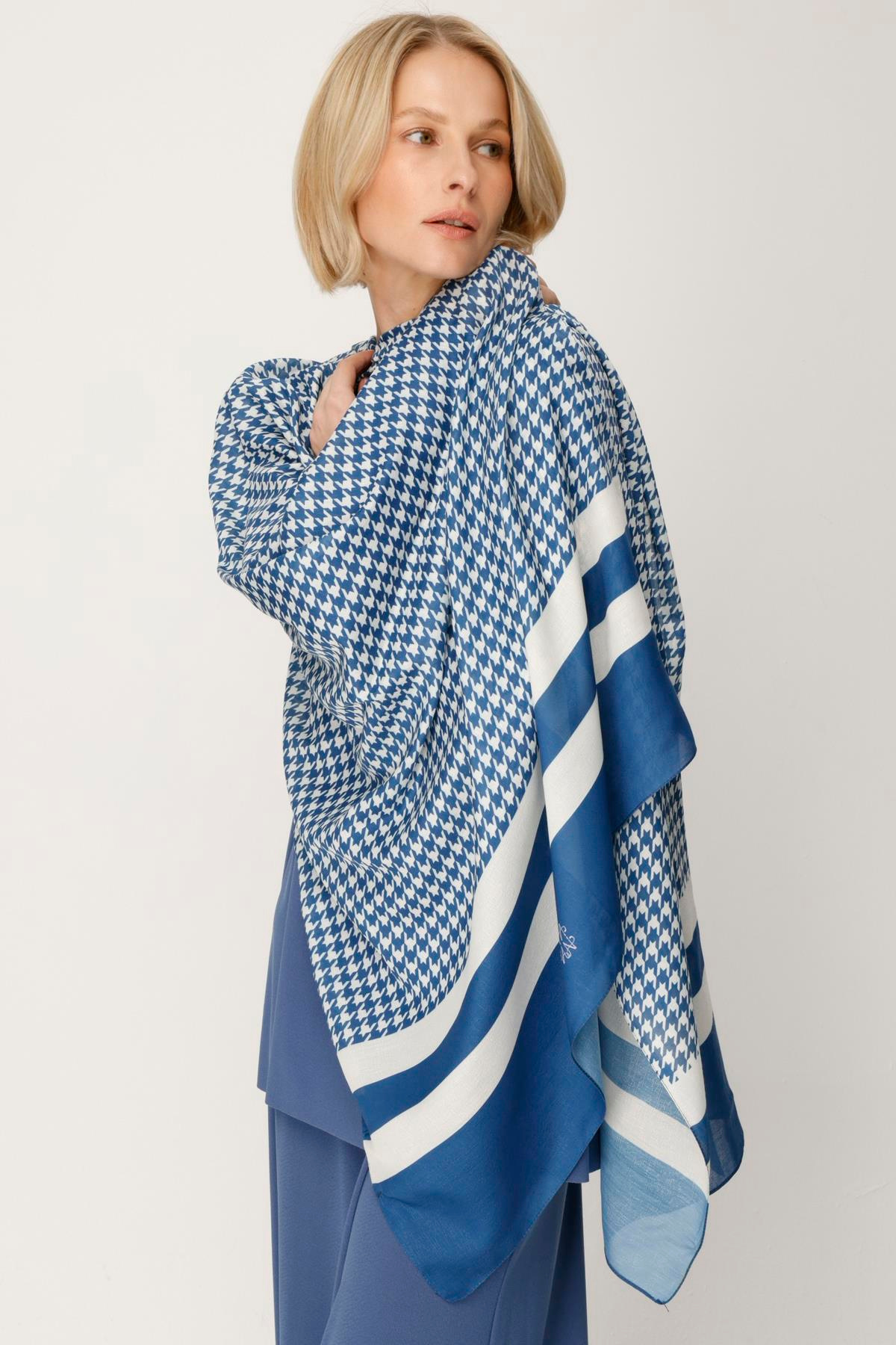 DÜZ KOTON KAZ AYAGI DESEN ŞAL