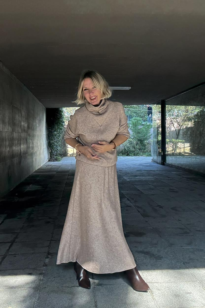 TRİKO ANGORA GENİŞ ÜÇGEN YAKALI BLUZ