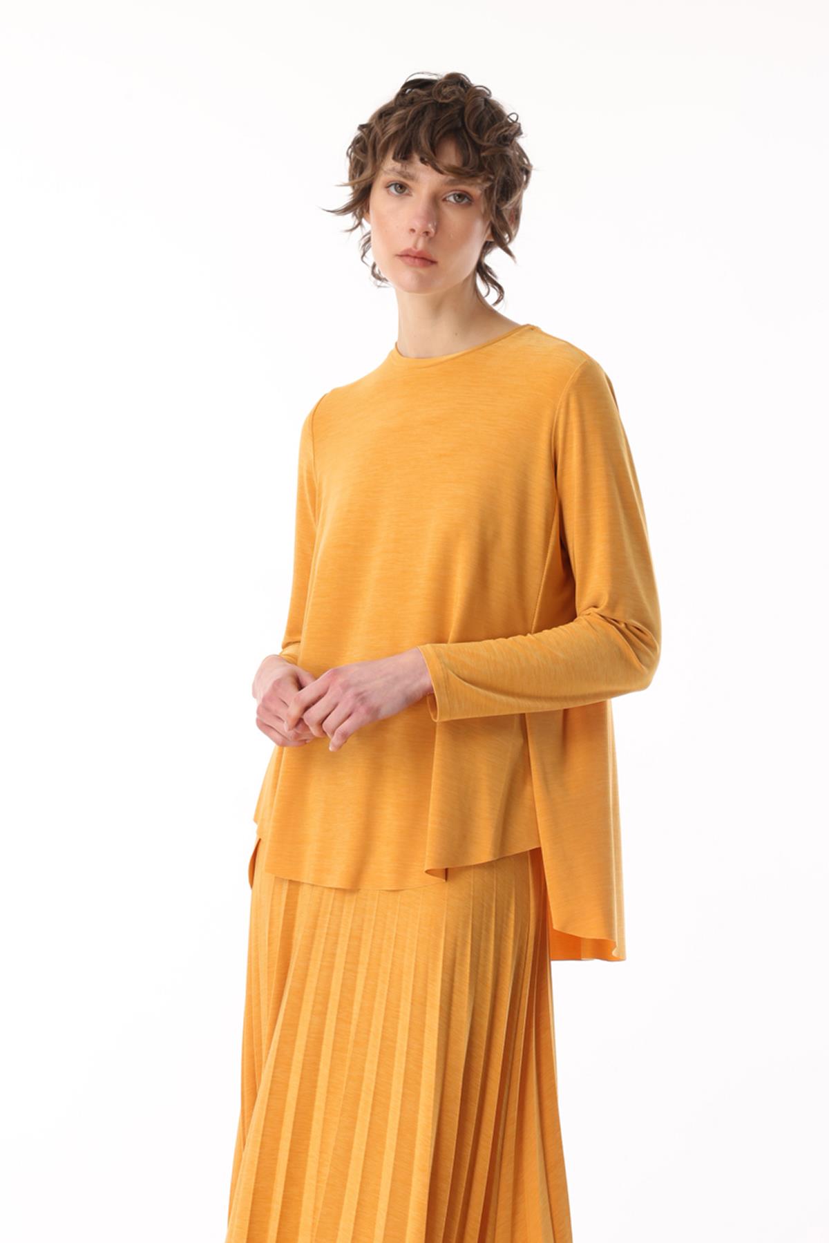 ELENAY ÖNÜ KISA ARKASI UZUN BLUZ