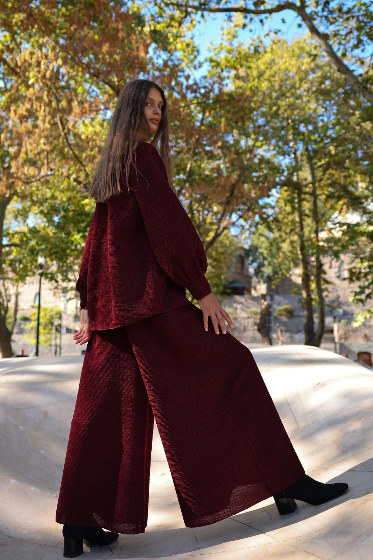 BÜRÜMCÜKLÜ KREP GENİŞ PAÇAPANTOLONETEK	 	 	 	 	 	 	 	 	 	