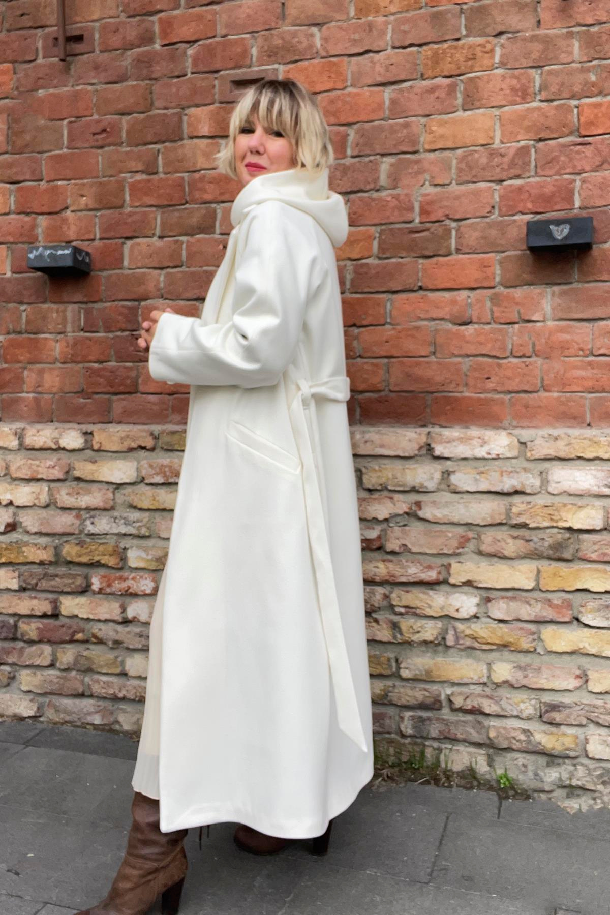 KAŞE DESENLİ ASTARLI KEMERLİ KABAN