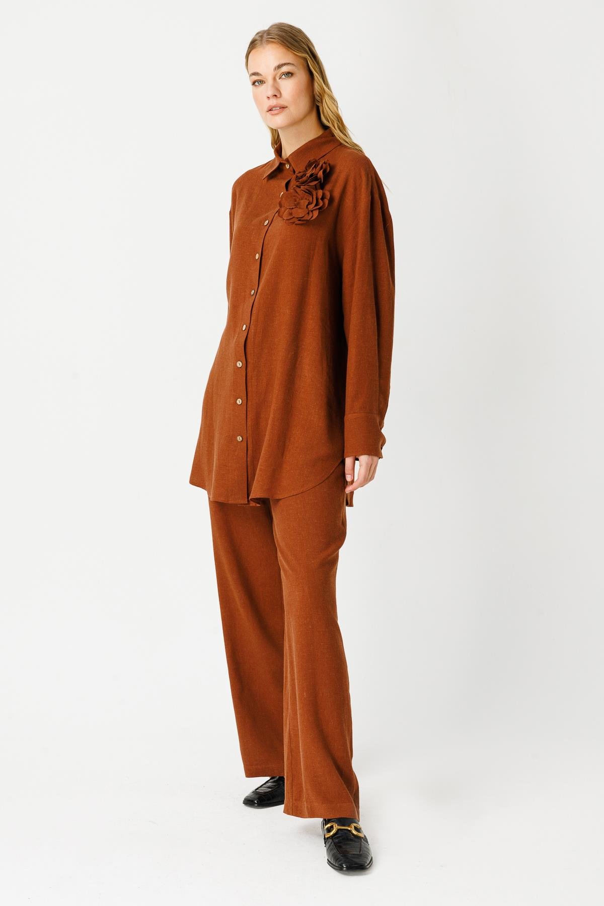 KETEN ARKASI LASTİKLİ YANDAN CEPLİ BOL PAÇA PANTOLON