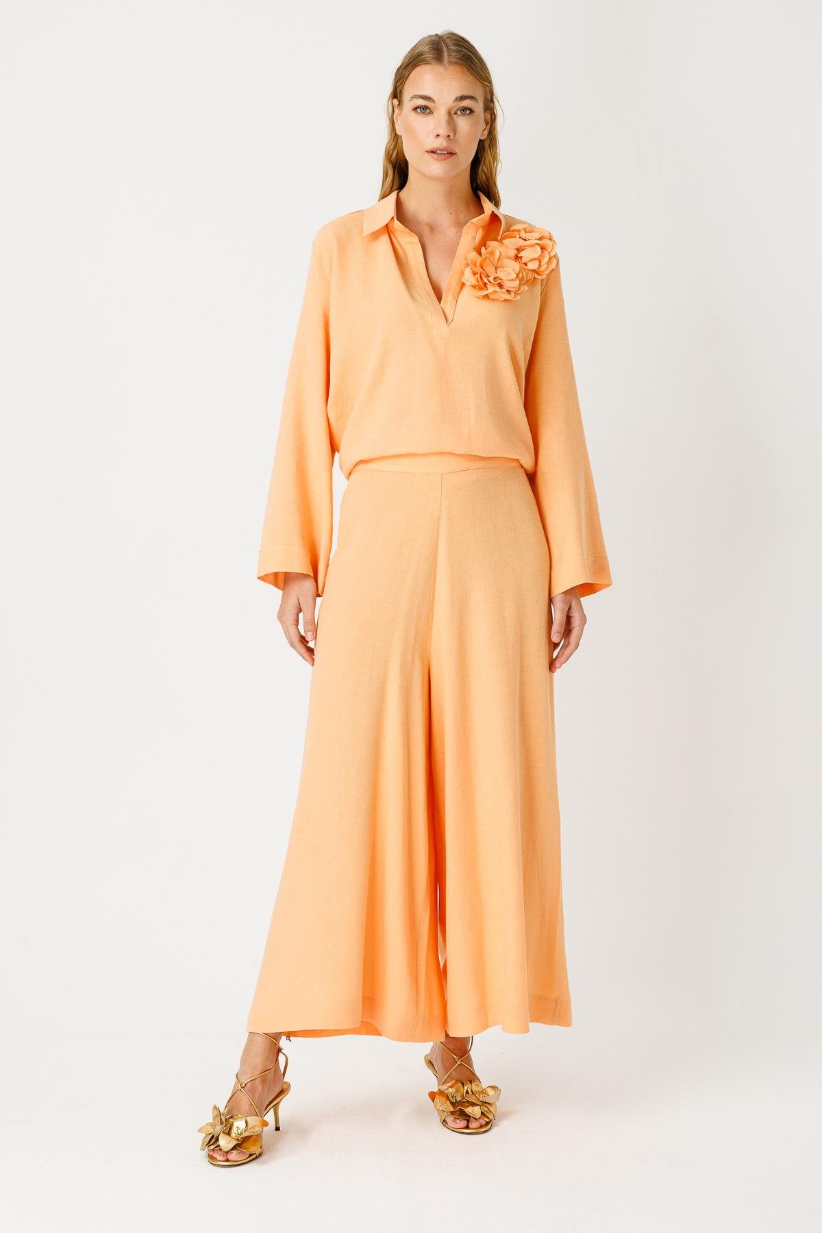 KETEN KUMAŞ DÜĞMELİ GÖMLEK