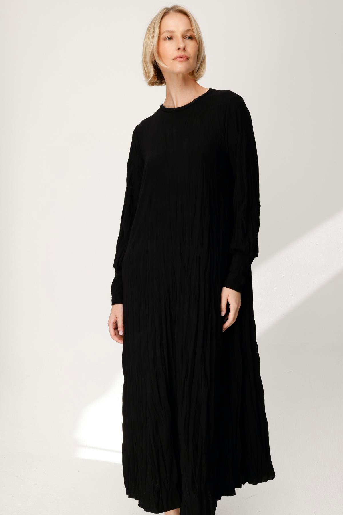 KREP BOYUNA CRUSHLI A FORM ELBİSE