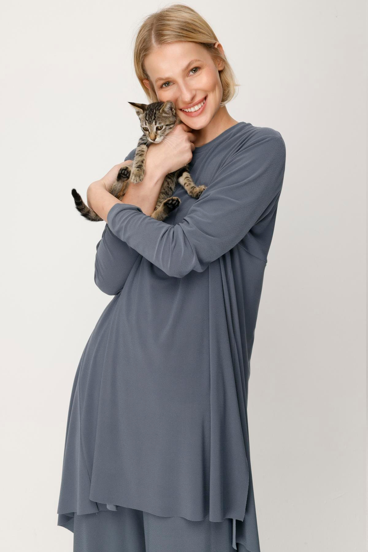 KREP JARSE ARKASI YIRTMAÇLI BLUZ