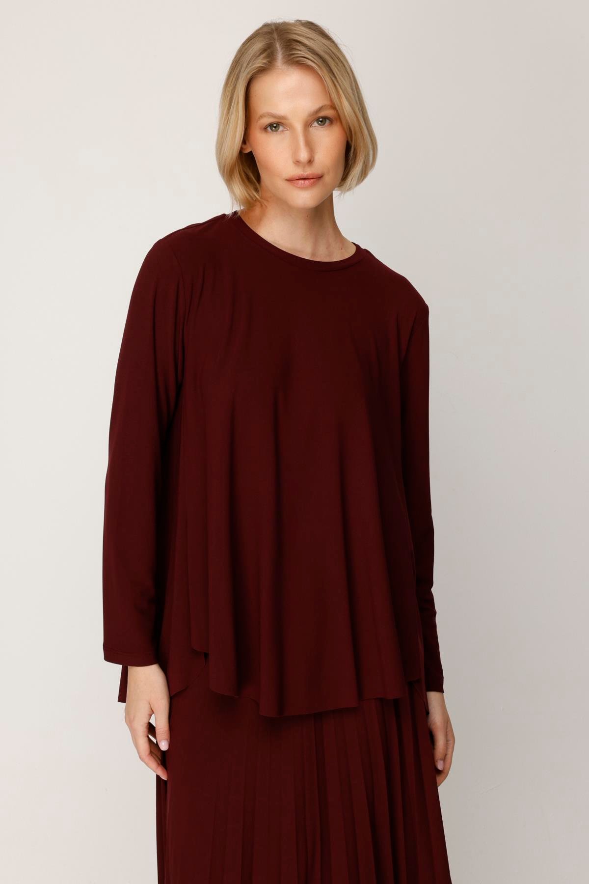 KREP JARSE ÖNÜ KISA ARKASI UZUN BLUZ