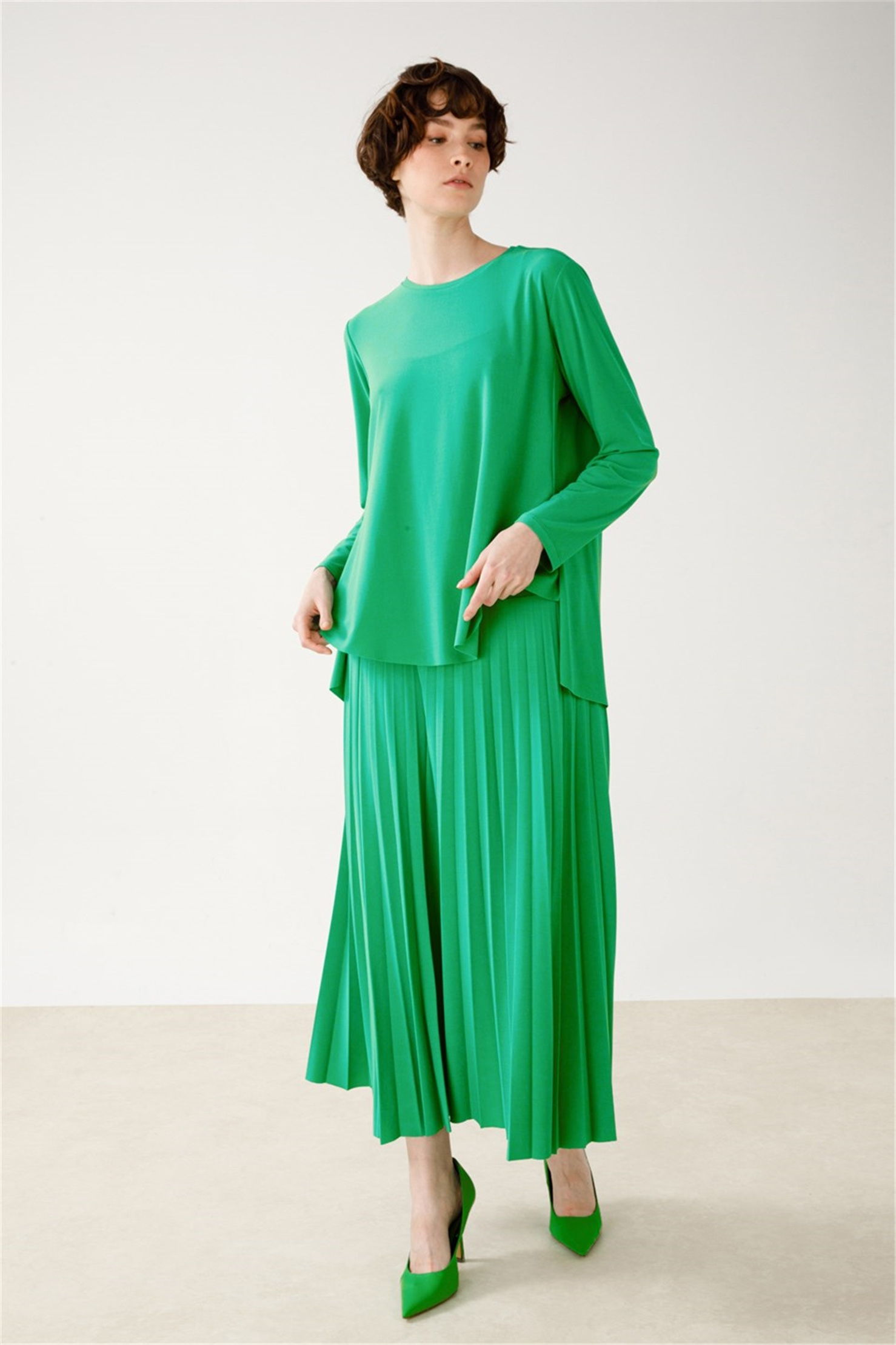 CREPE JARSE SHORT FRONT LONG BACK TUNIC 