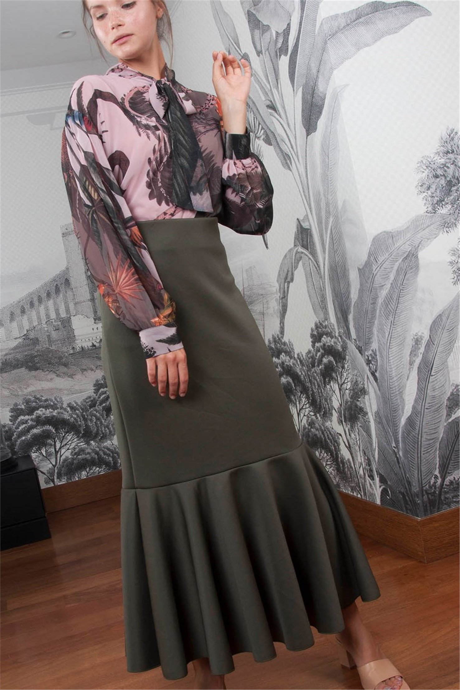 SCUBA HEM WITH FLYWHEEL SKIRT