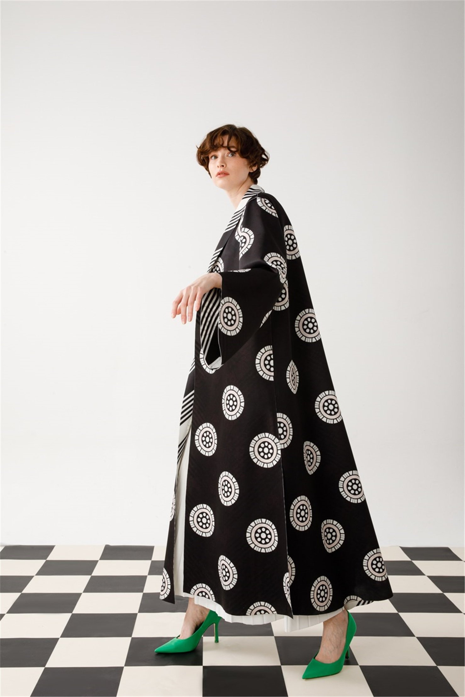 SCUBA GEOMETRIC  POINT PATTERN SHAWL  COLLAR PATTERNED JACKET