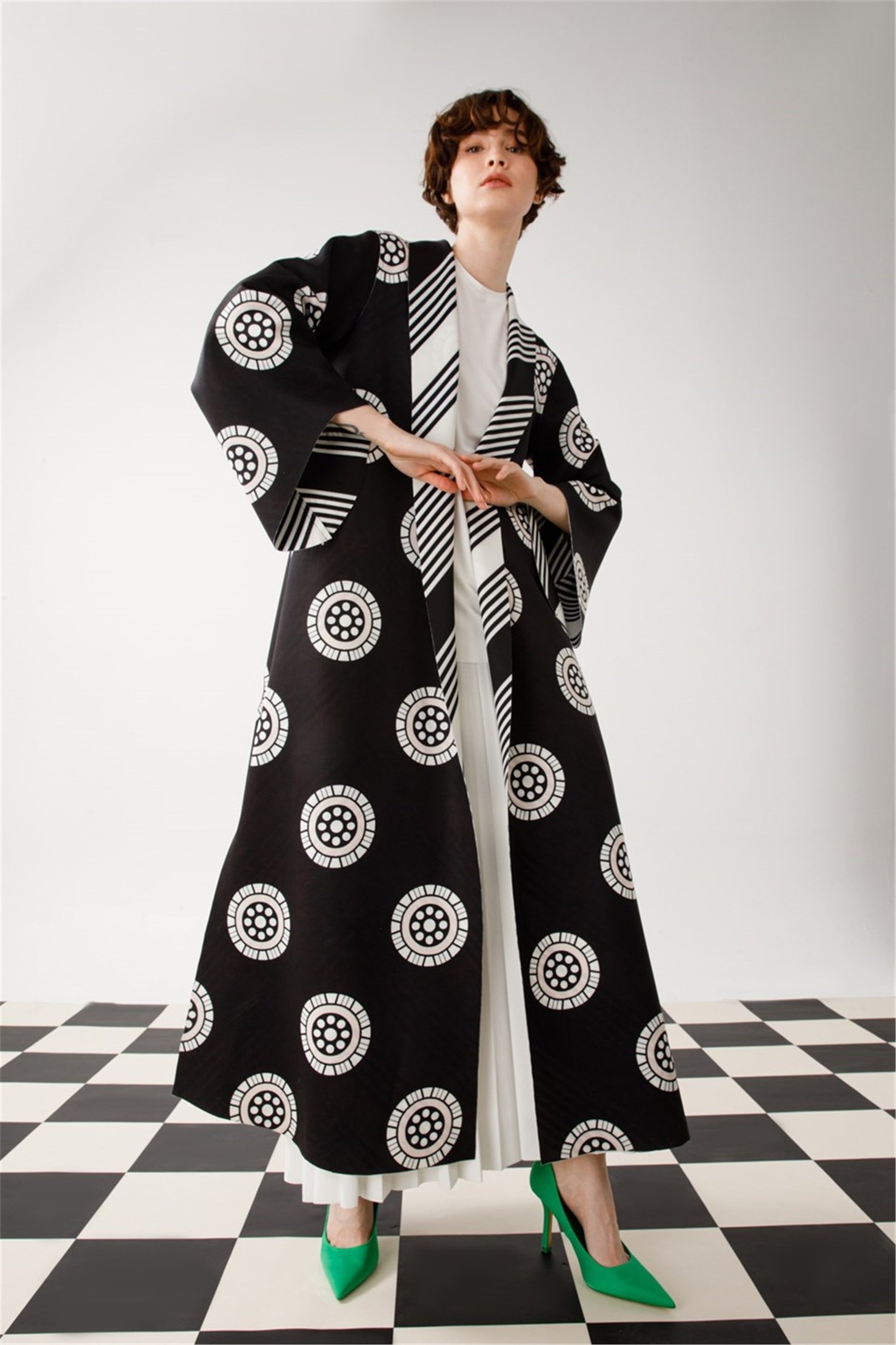 SCUBA GEOMETRIC  POINT PATTERN SHAWL  COLLAR PATTERNED JACKET