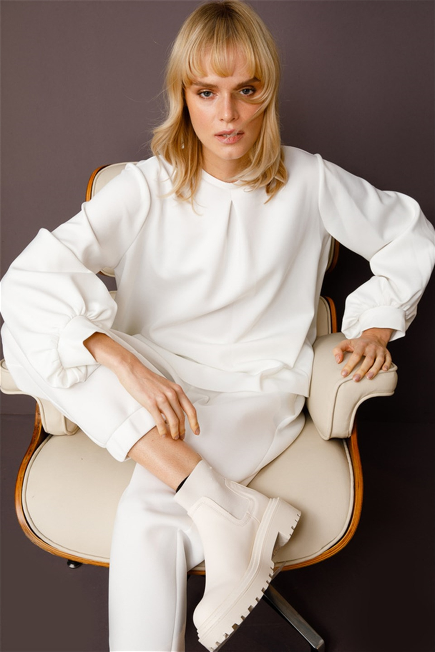 SCUBA ÖNDEN PLİKAŞELİ KISA BLUZ