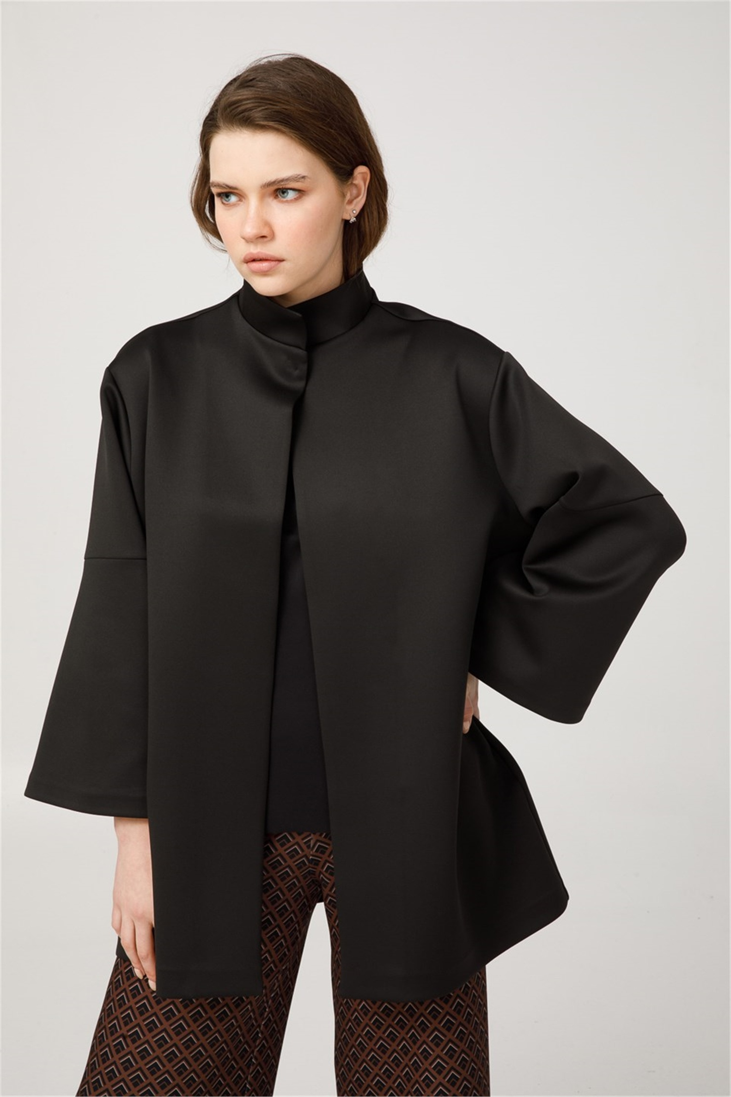 SCUBA SNAP BUTTONED COLLAR JACKET