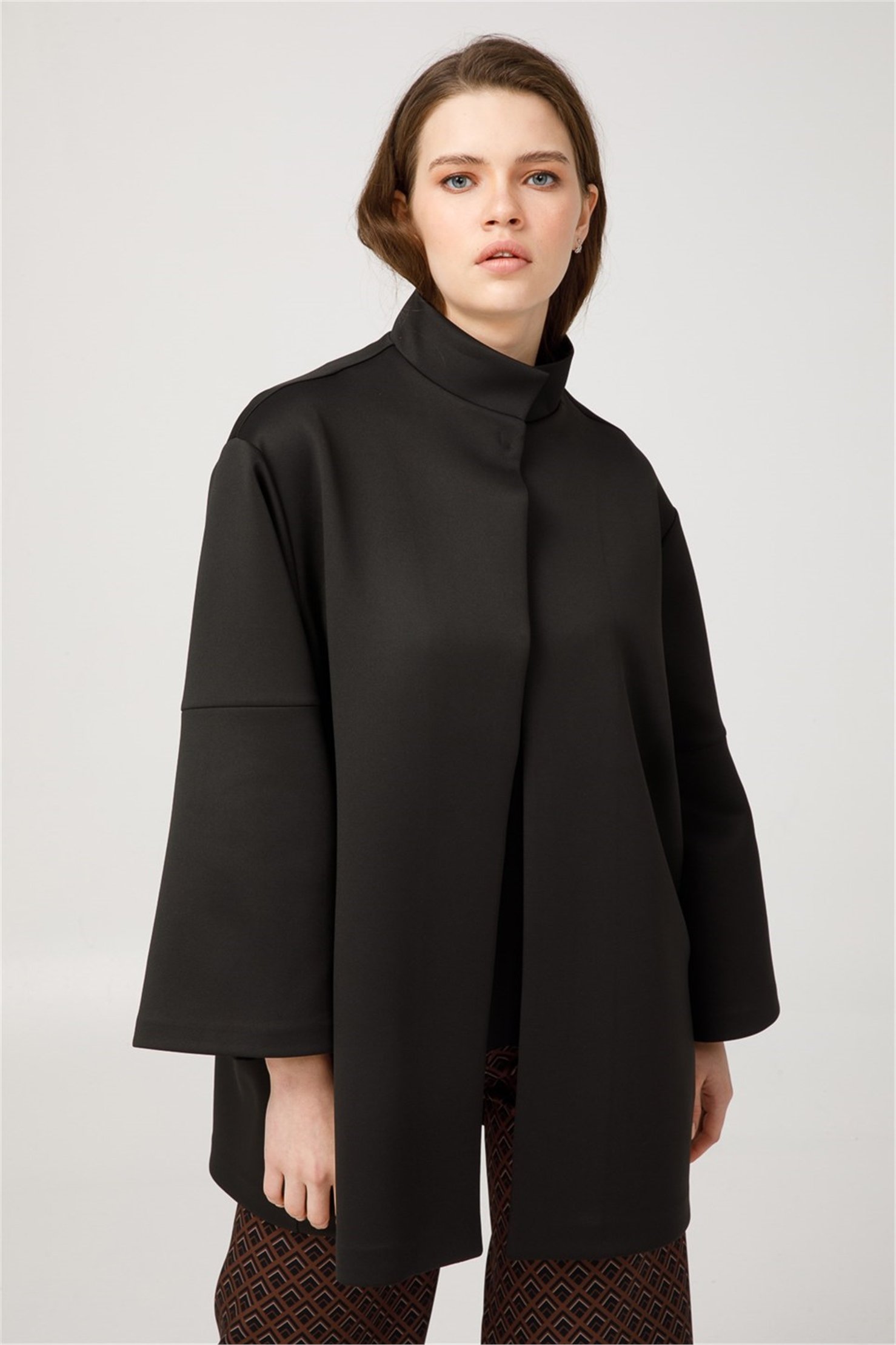 SCUBA SNAP BUTTONED COLLAR JACKET