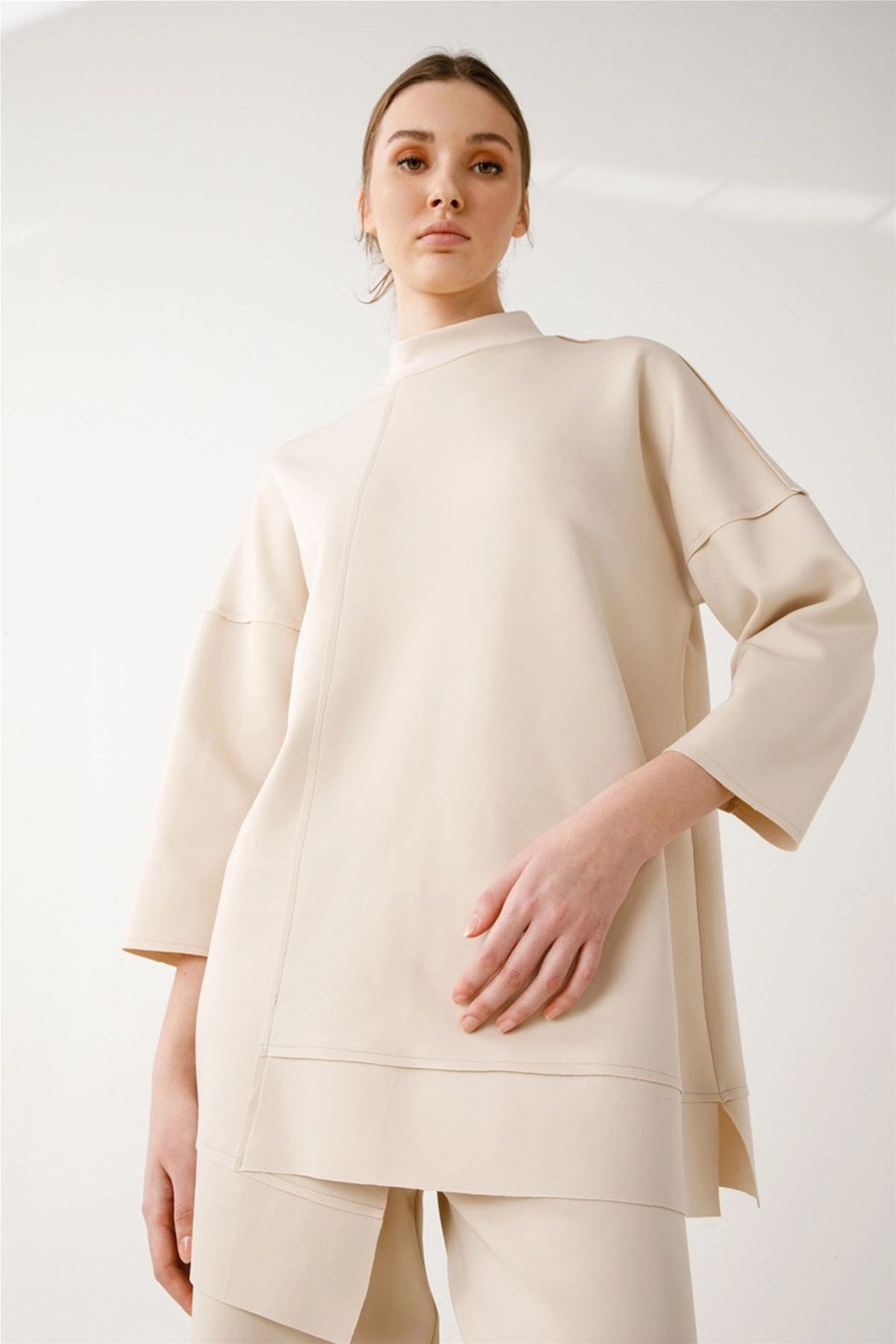 FRON PIECED LAPEL COLLAR WITH STAR ACCESSORY SCUBA TUNIC