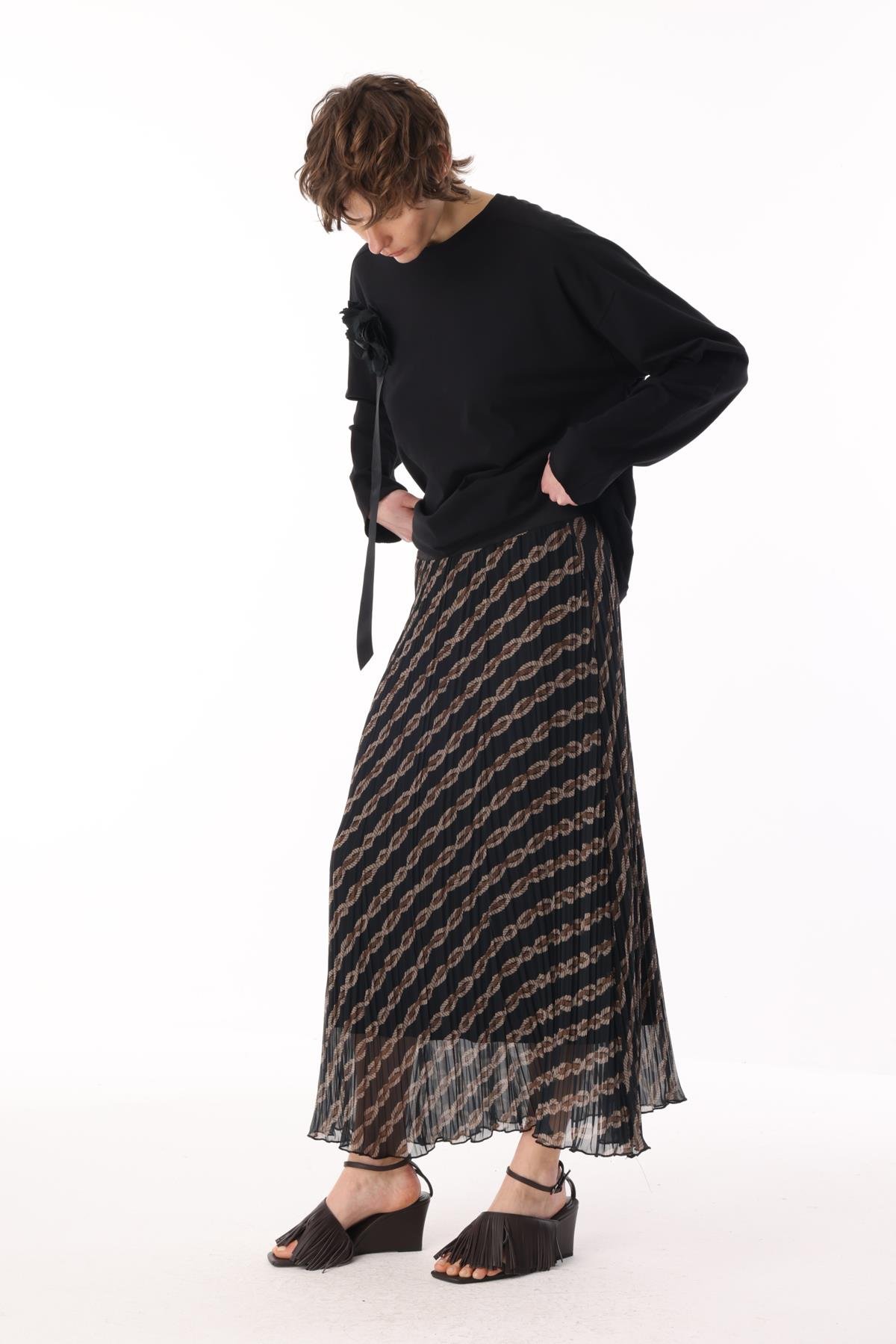 ŞİFON KROŞKİ BLOK DÖRTGEN DESENLİ PLİSELİ ETEK