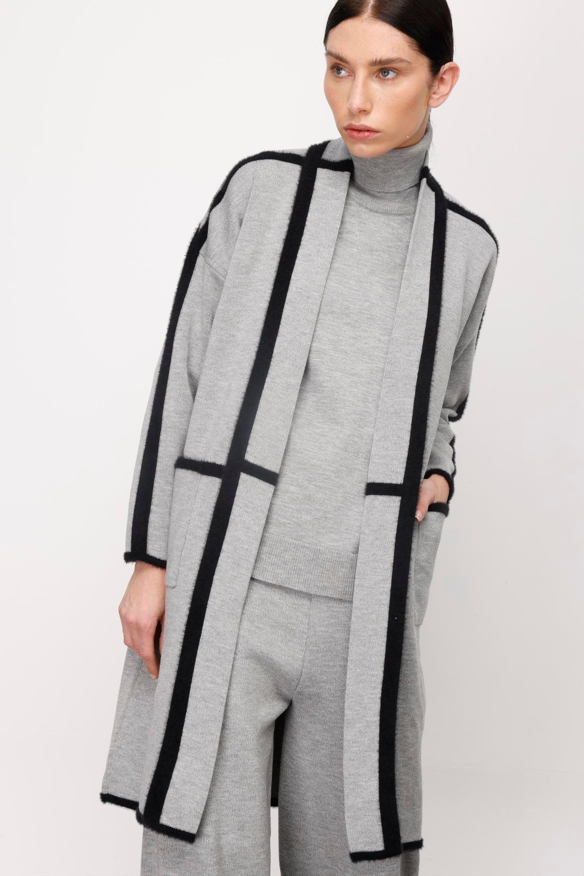 TAKIM/ KONRAST BİYELİ TRİKO PANTOLON VE HIRKA SİYAH