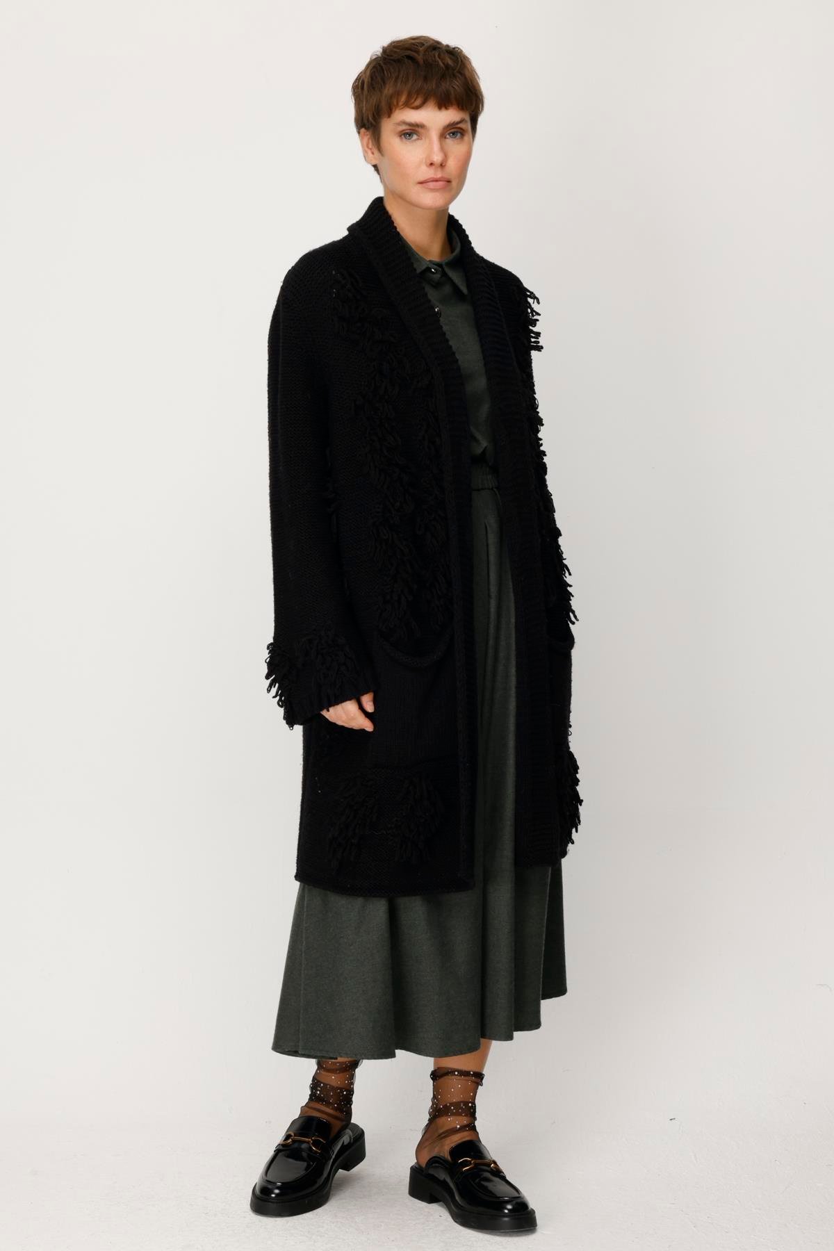 TRİKO PÜSKÜLLÜ HIRKA