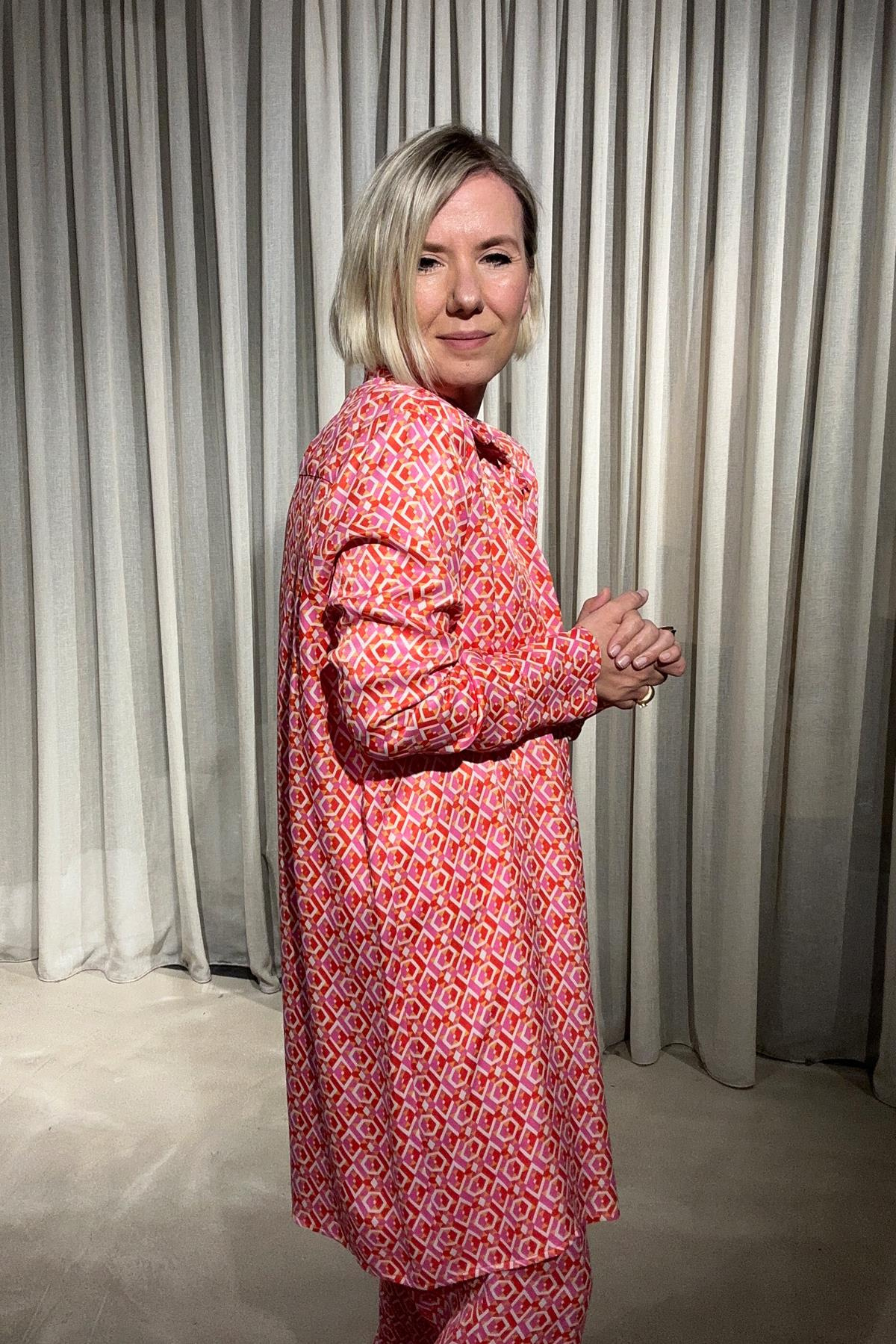 VİSCON SATEN LİTUS ÇİÇEKLİ ŞÖMİZİYE YAKA GÖMLEK