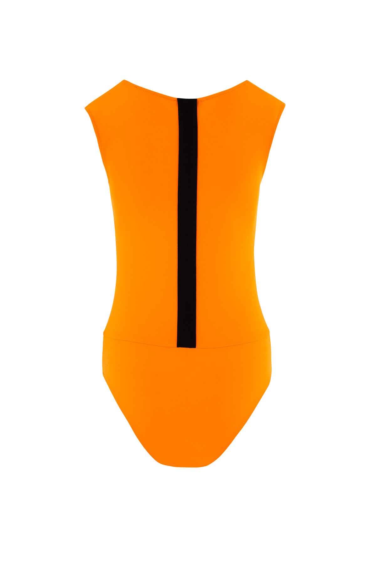 Arkası Şerit Detaylı Örme Body