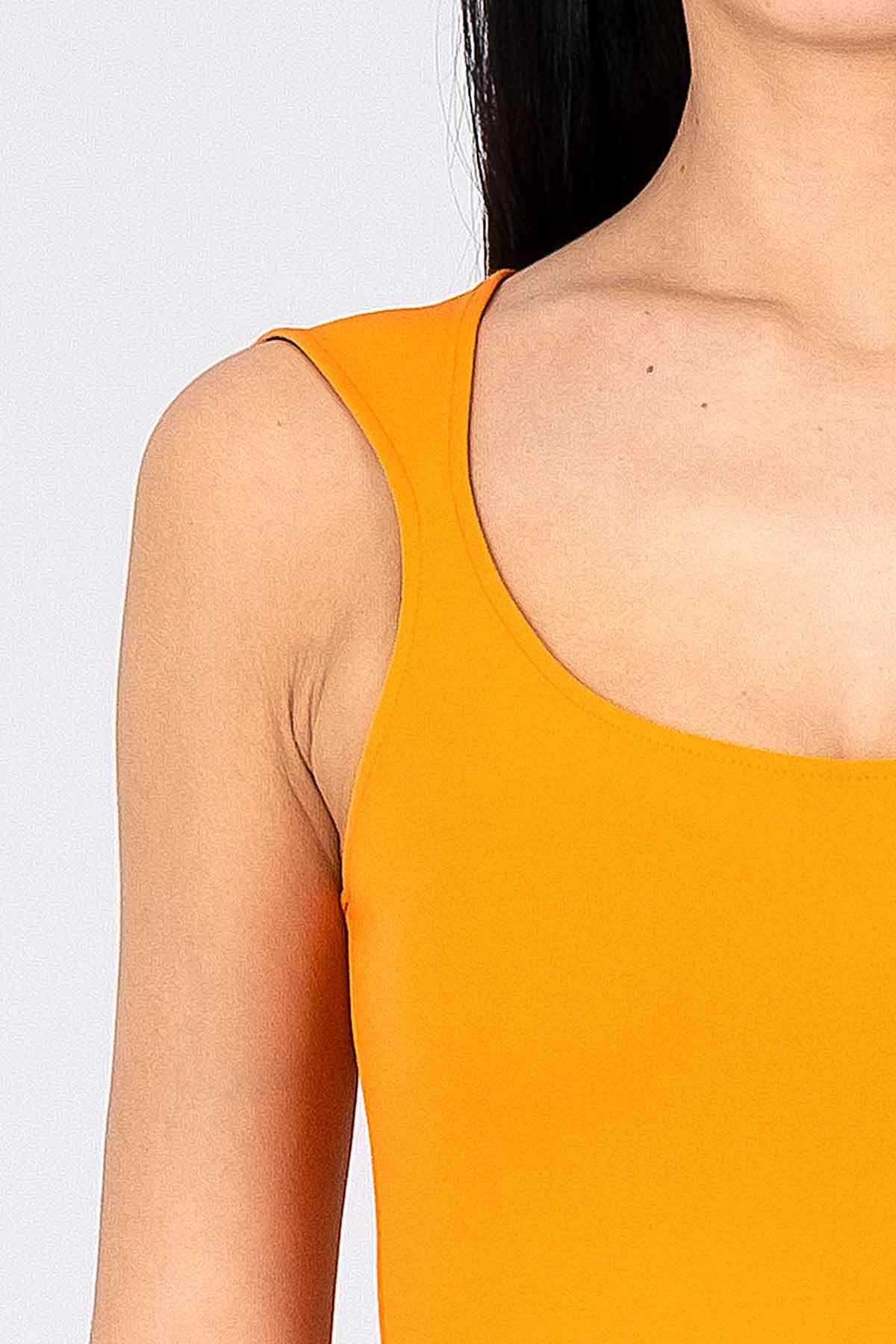 Arkası Şerit Detaylı Örme Body